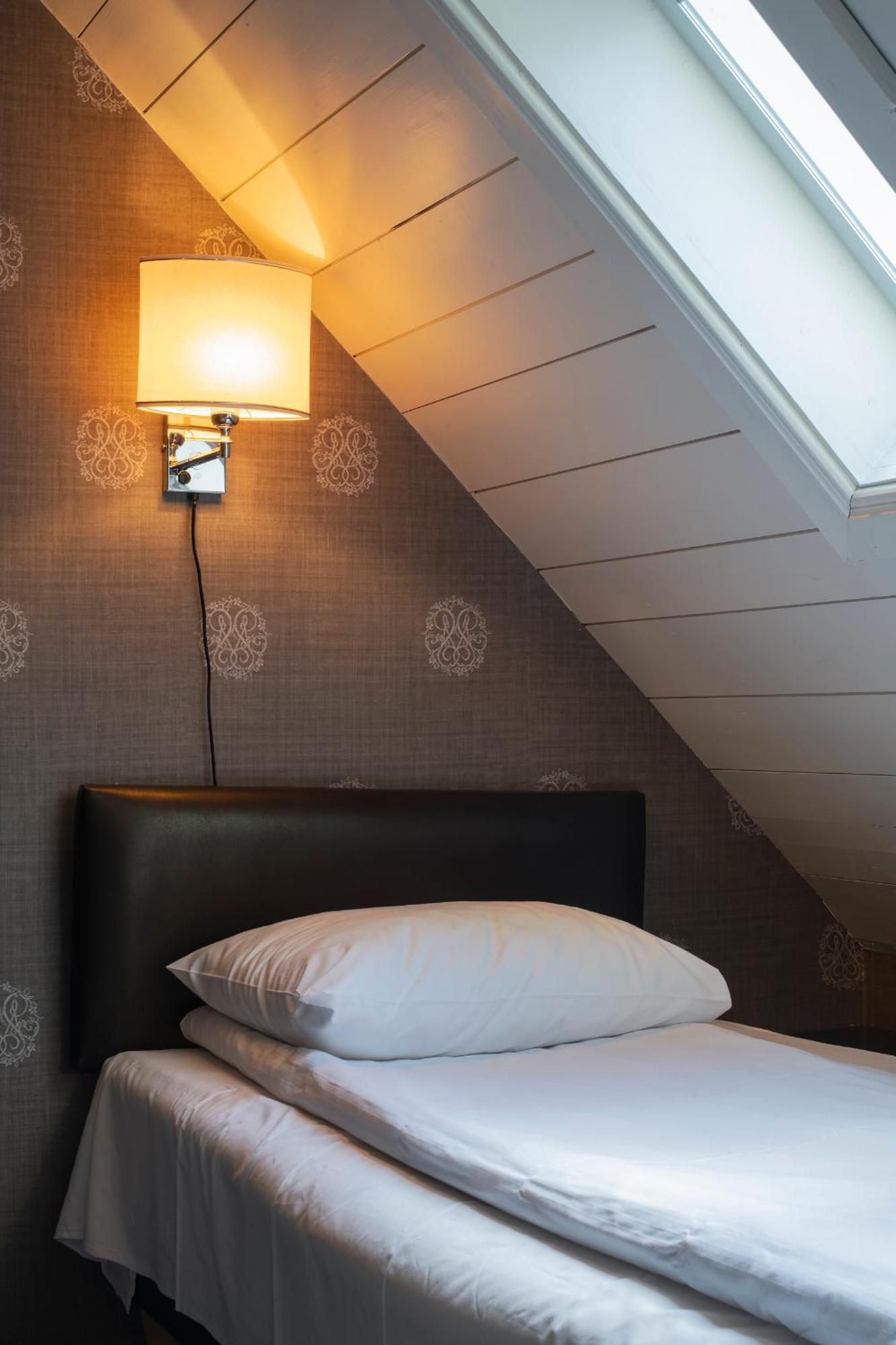 Small Twin Room