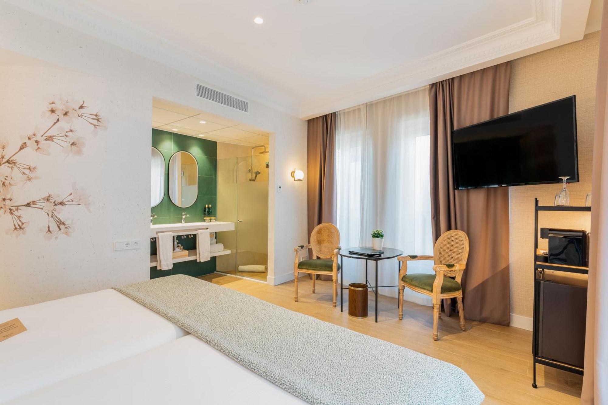 Premium Room