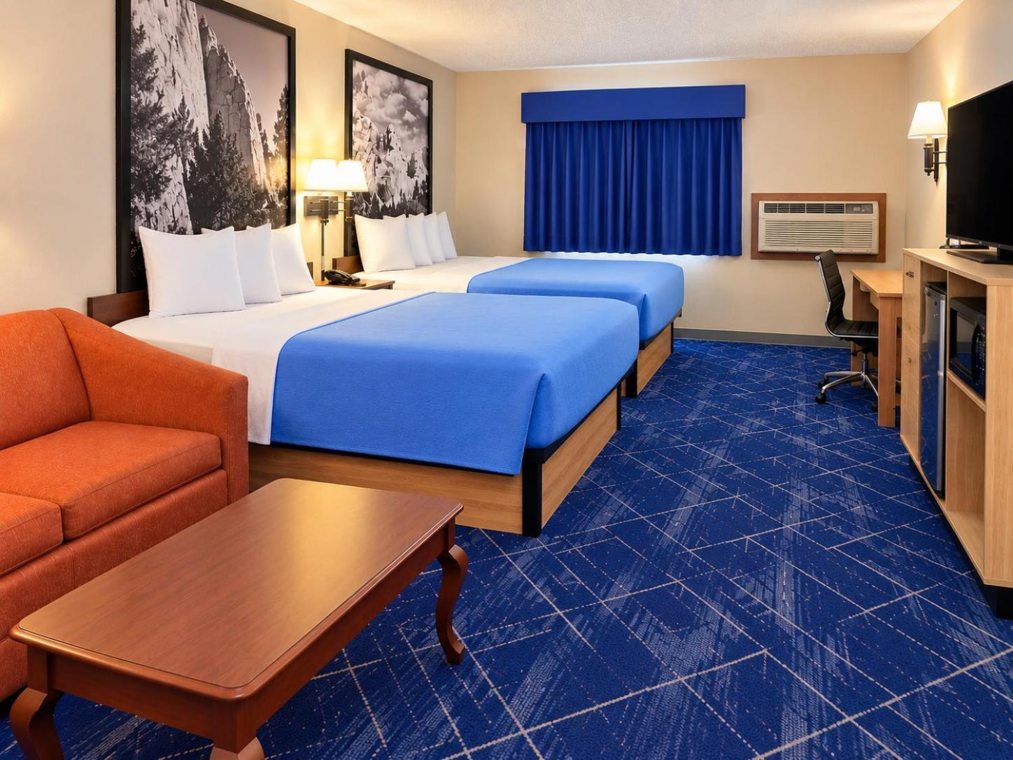 Family Suite Two Queen Beds Non-Smoking