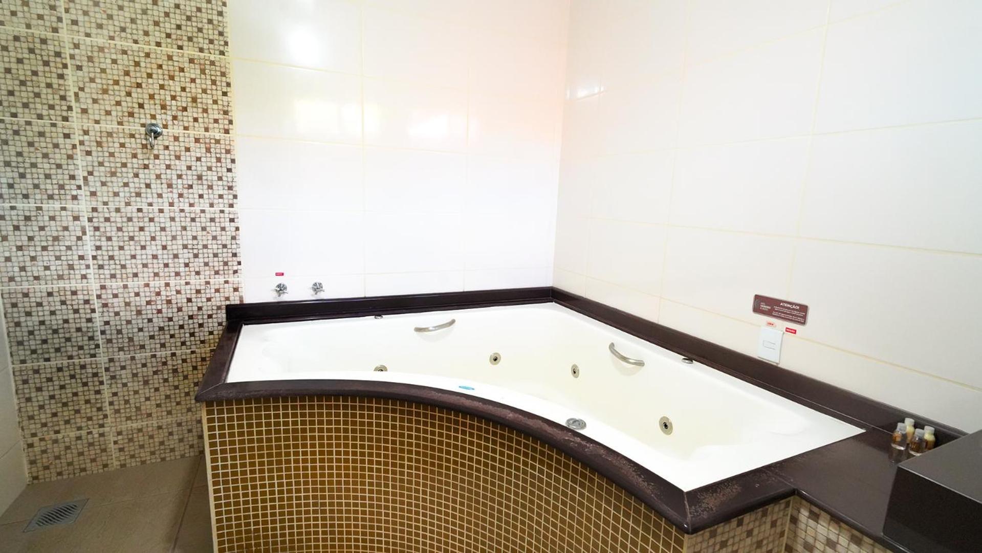 King Room Spa Bath