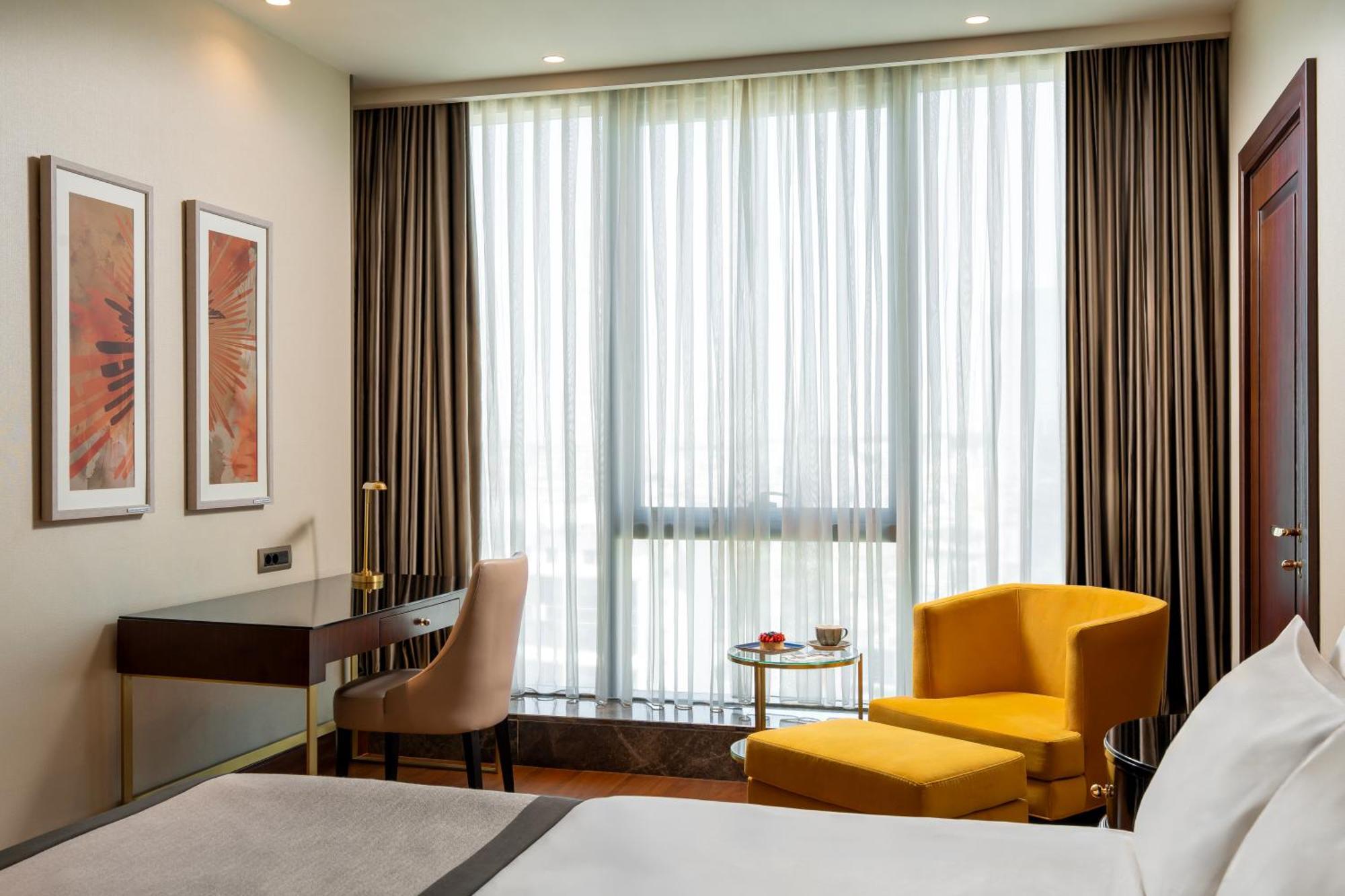 Premium Room Queen Size Bed