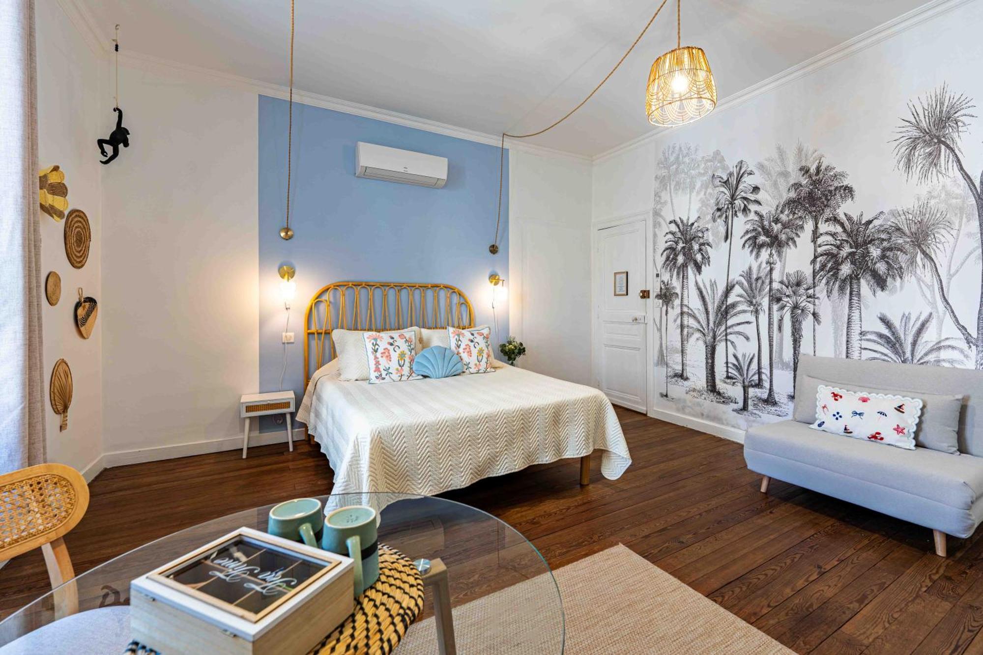 Queen Room