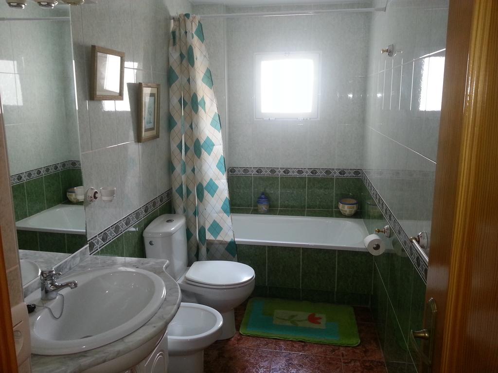 Habitación Doble con baño compartido - 2 camas