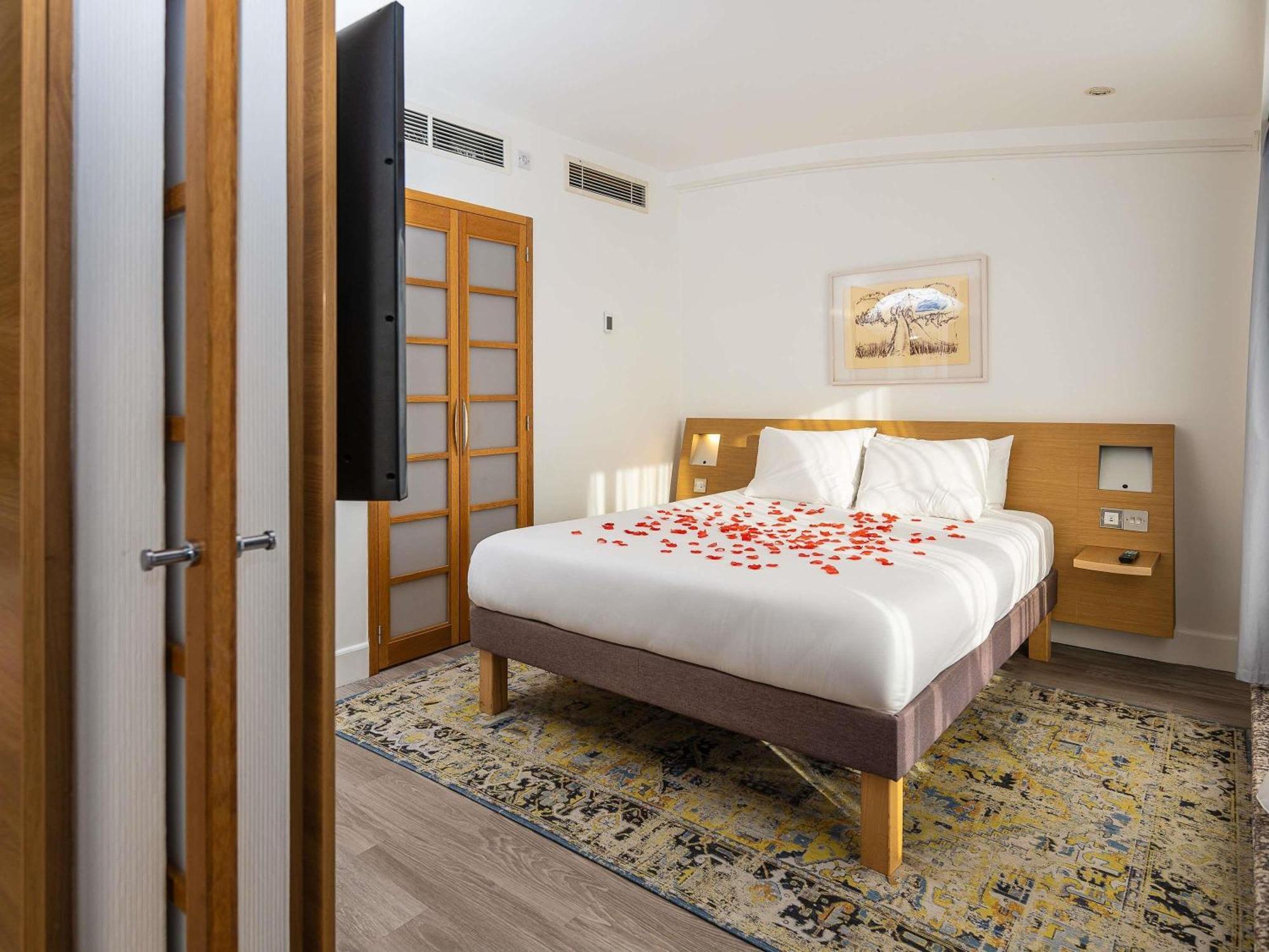 Deluxe Queen Room Balcony View