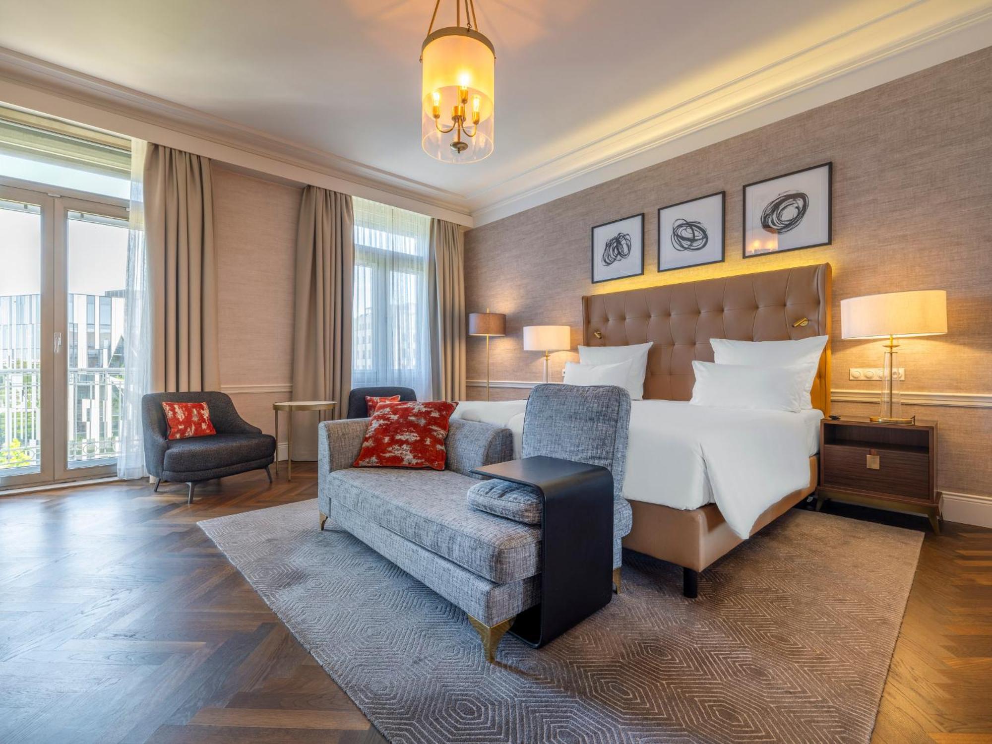 Grand Deluxe Double Room