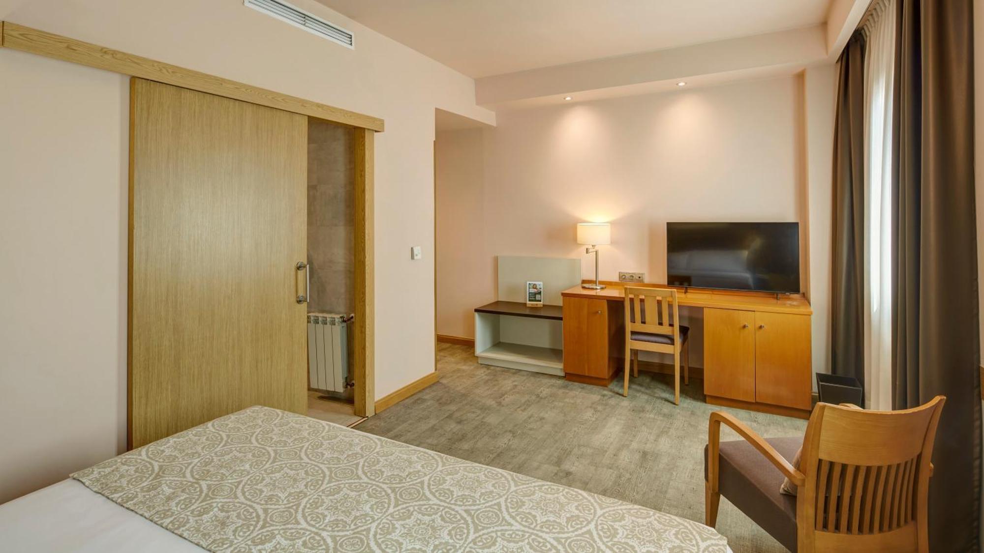 Superior Queen Room
