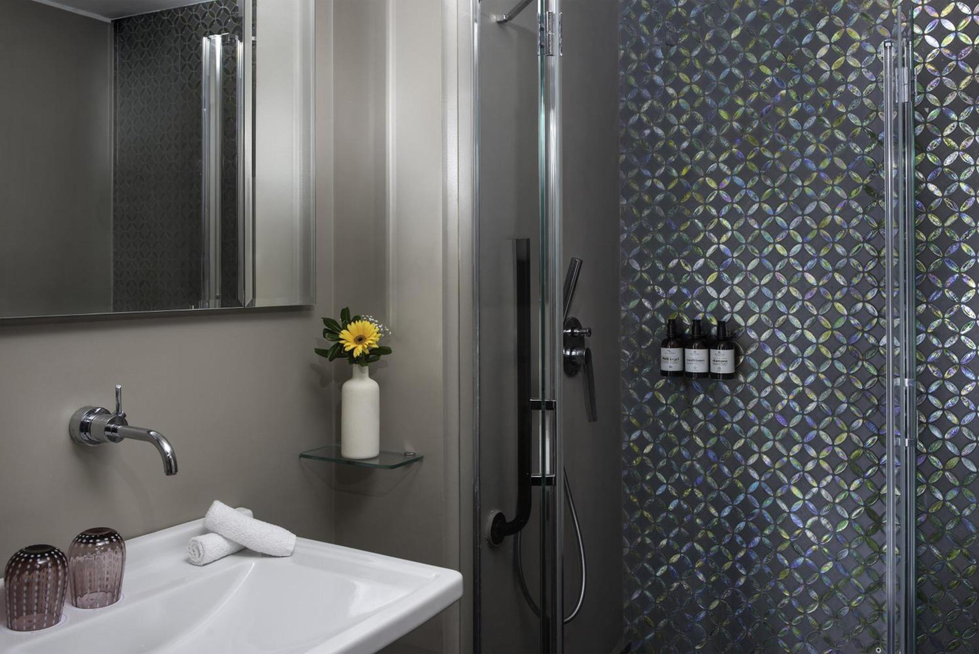 Deluxe Double or Twin Room View