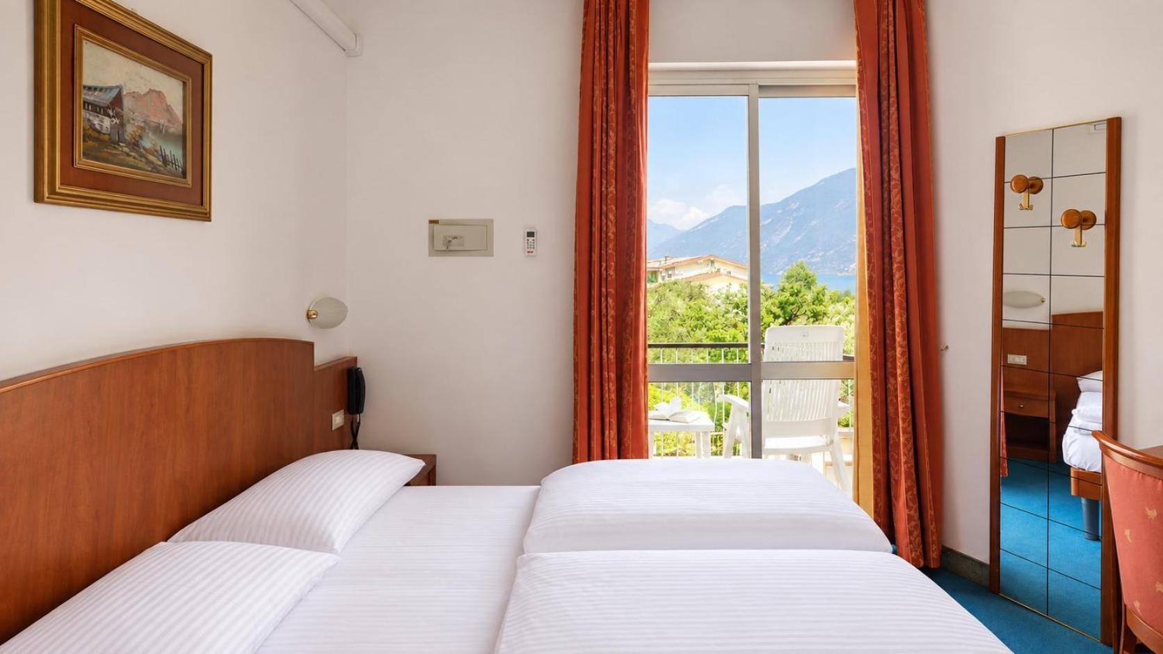 Standard Double or Twin Room Balcony side Lake view