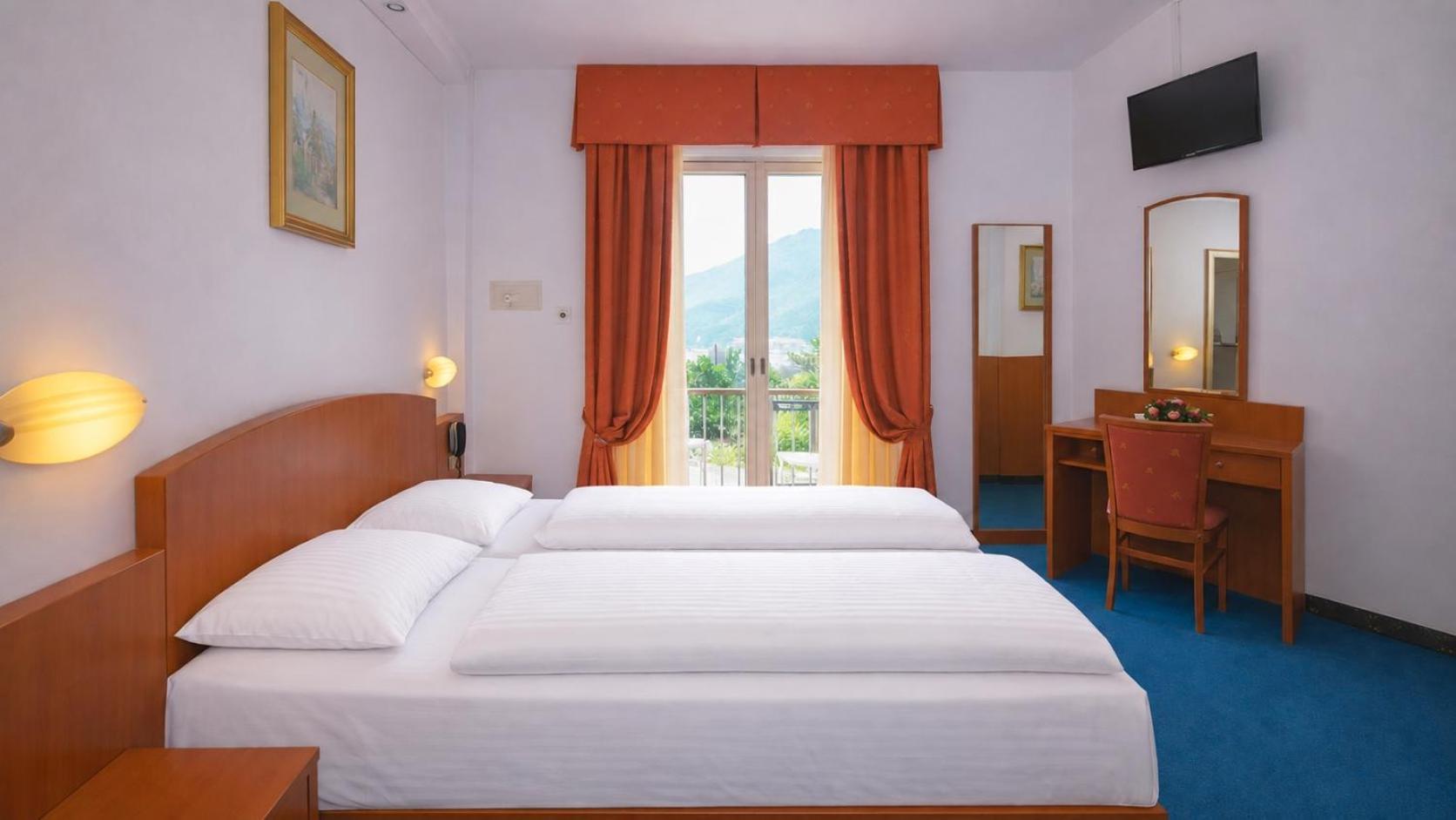 Standard Twin Room Balcony