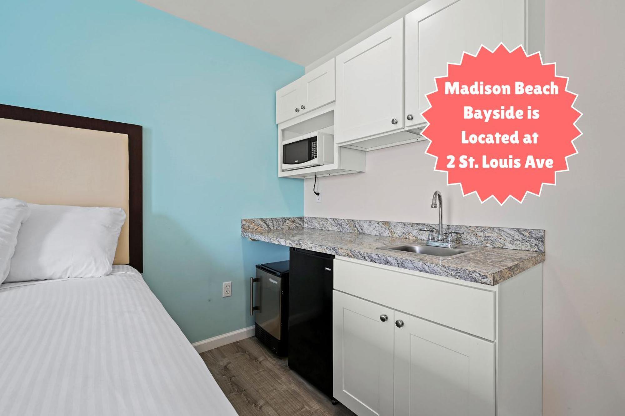 Bayside 1 Queen Bed