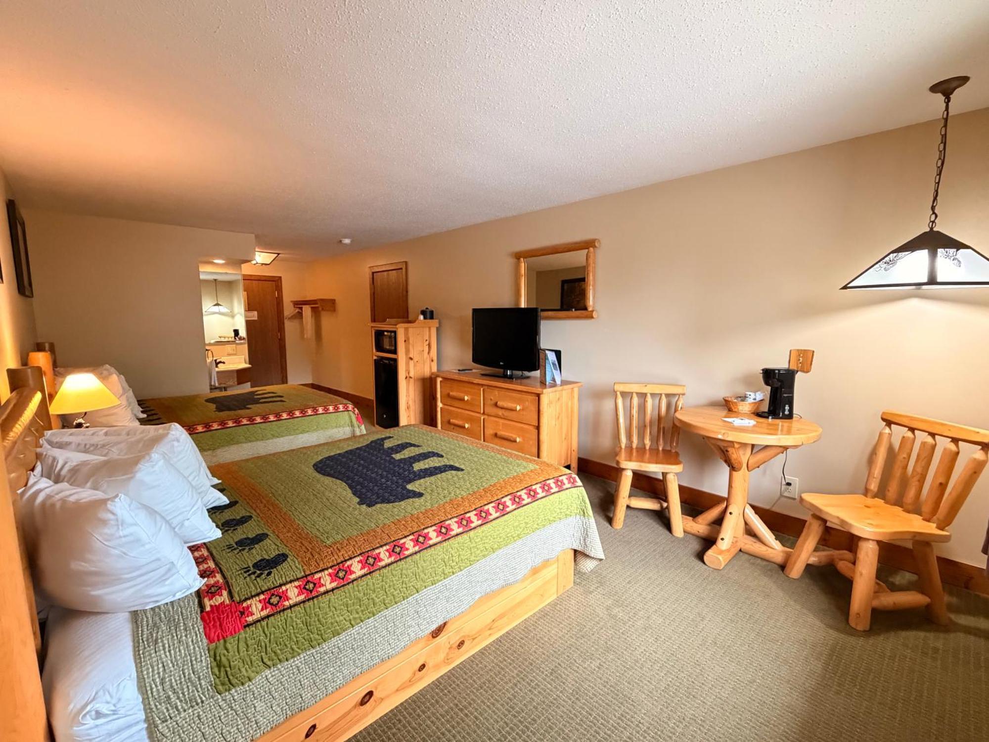 Queen Room Two Queen Beds
