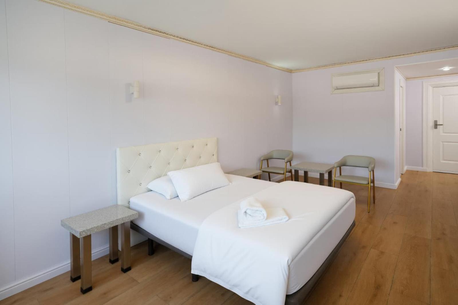 Large Single Room