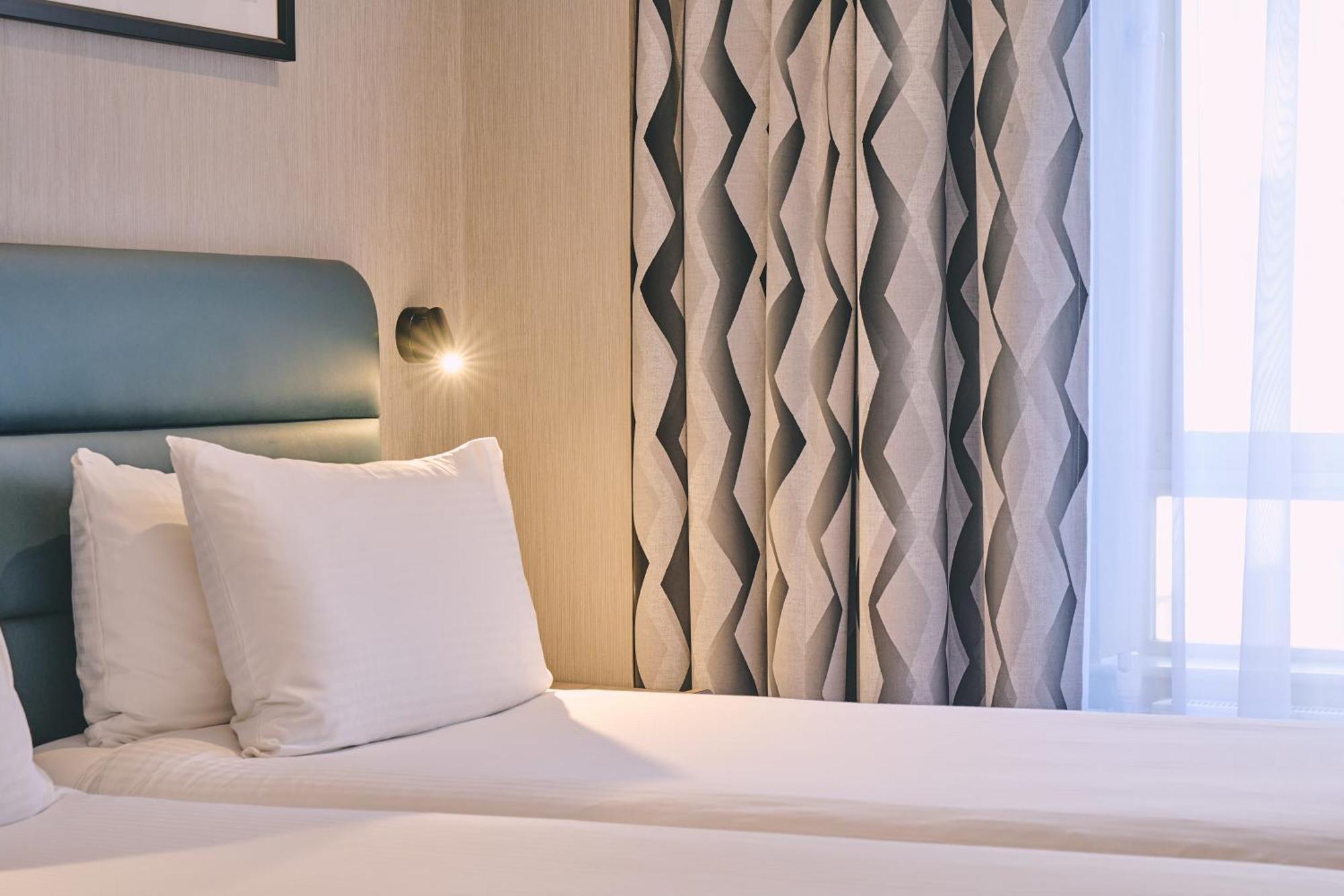 City Sleeper Twin Room