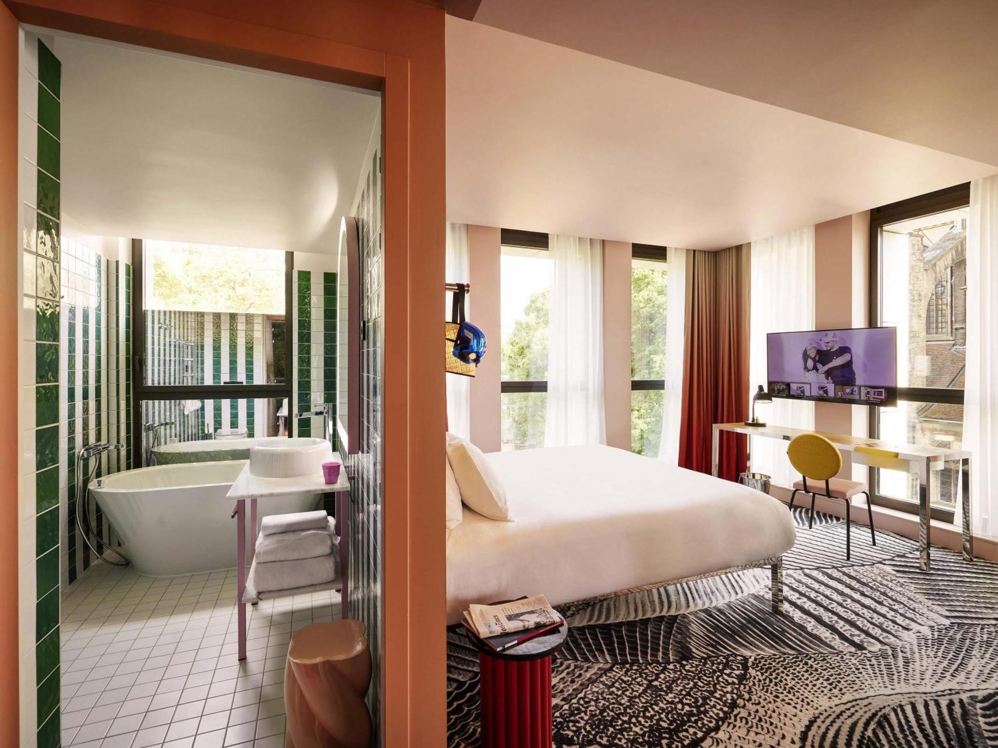 Medium Mama Twin Room