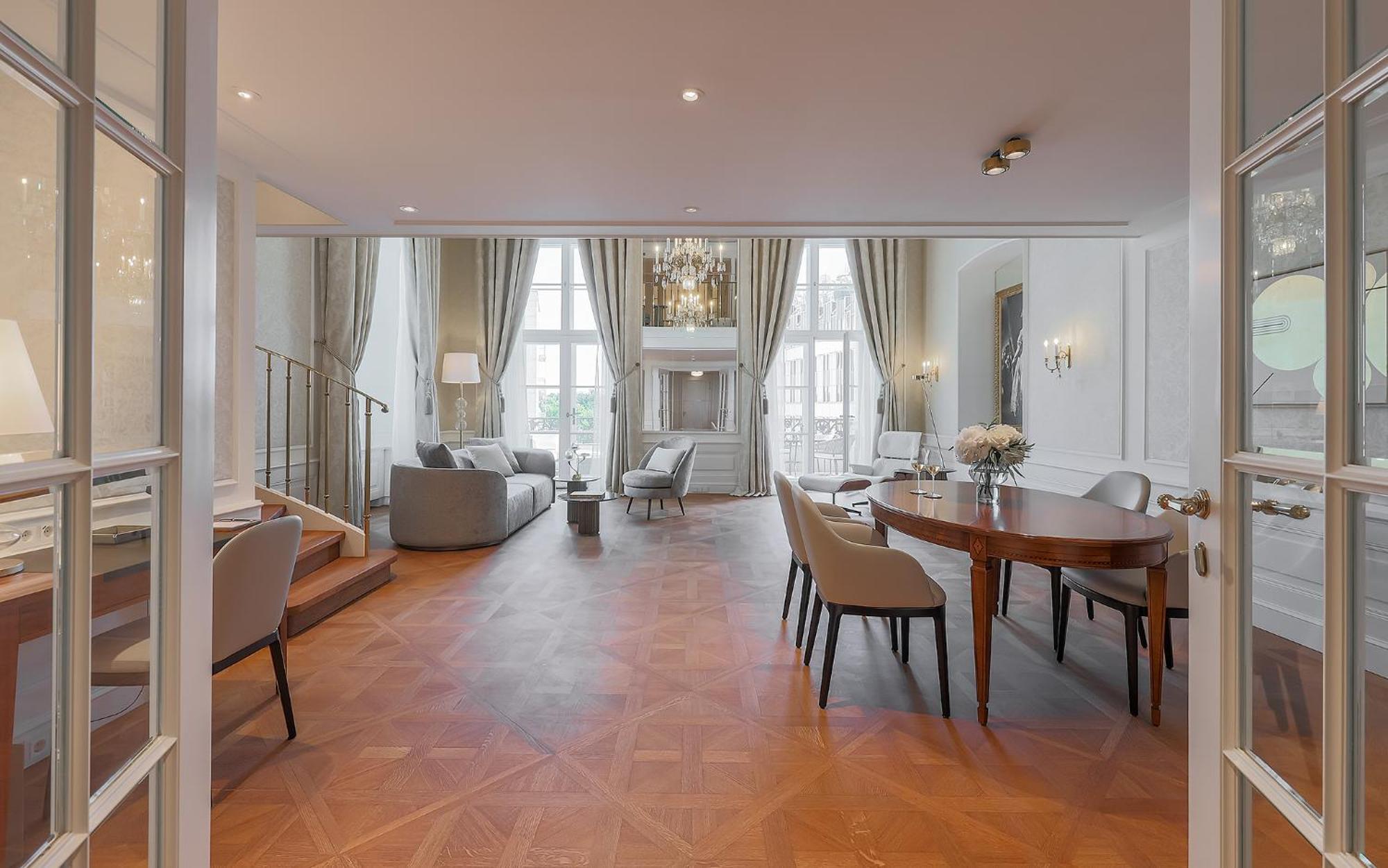 Imperial Gallery Suite Terrace