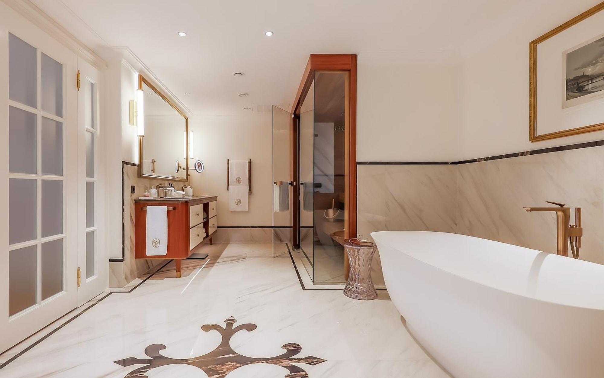 Imperial Gallery Suite Terrace