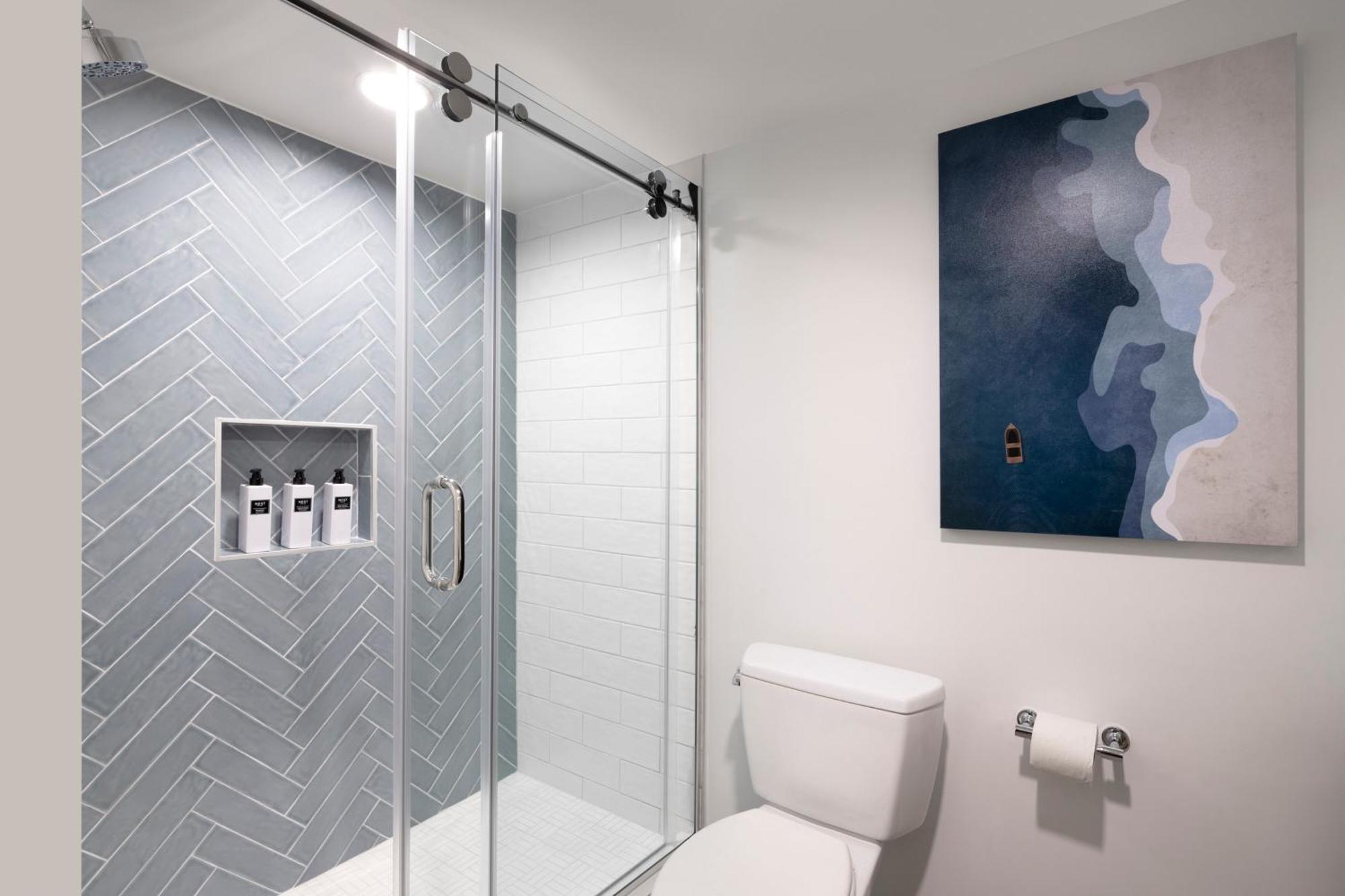 Partial Ocean View Studio Suite – 1 King Bed