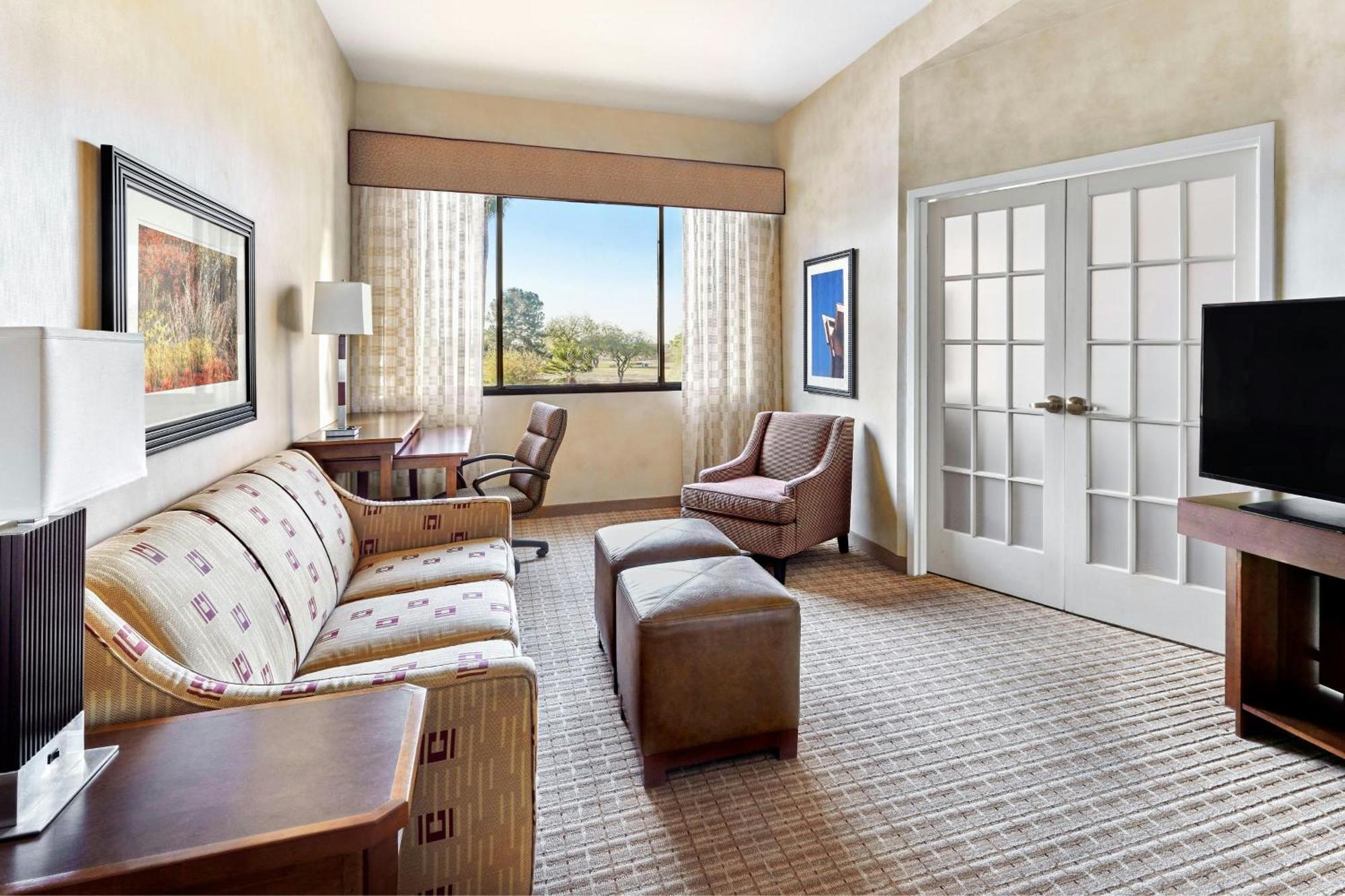 One-Bedroom King Suite