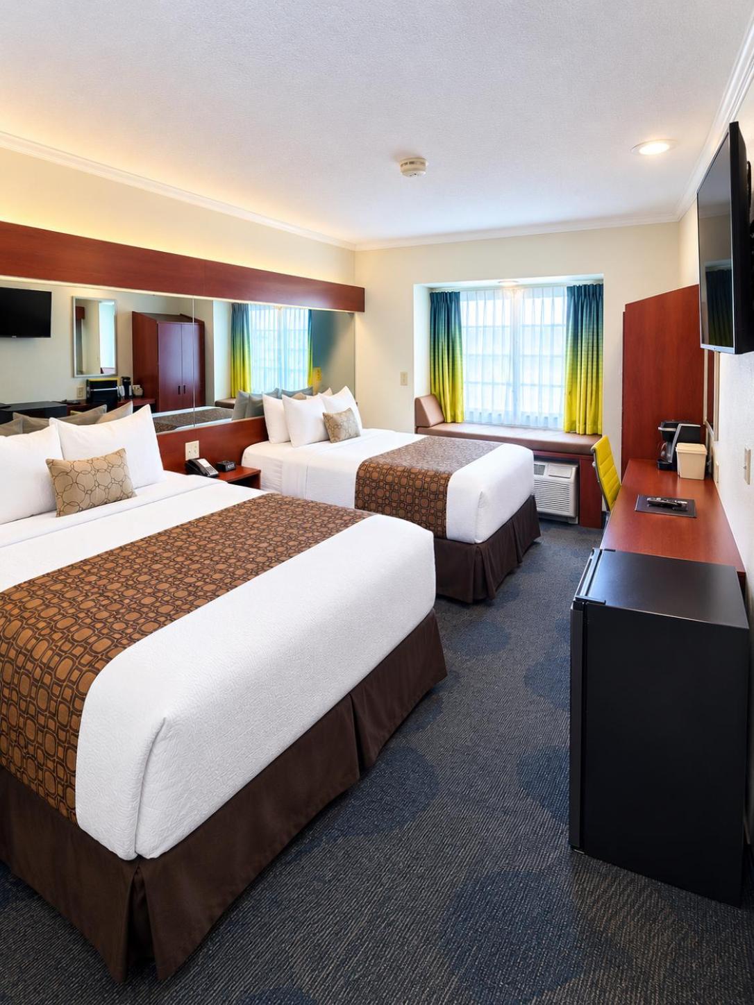 Queen Room Two Queen Beds Non-Smoking