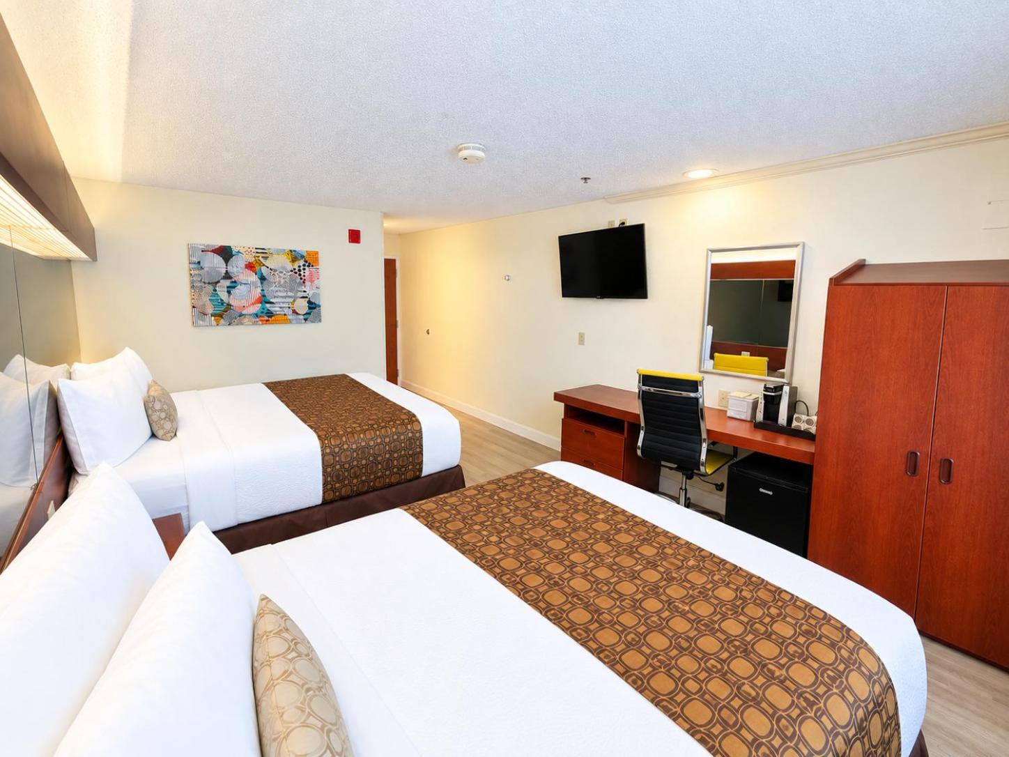 Deluxe Queen Room Two Queen Beds Disability Access Non-Smoking