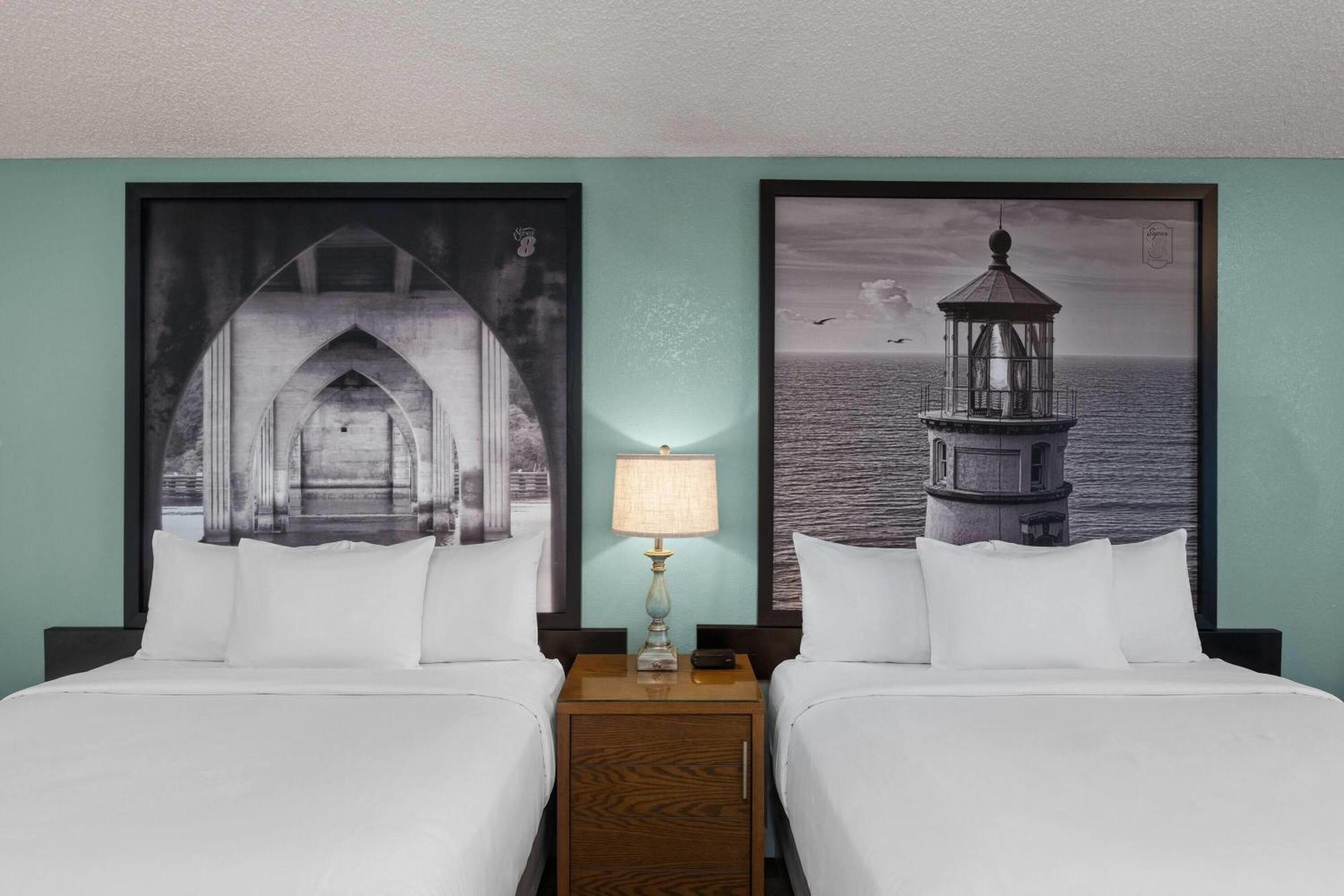 Queen Room Two Queen Beds Non-Smoking