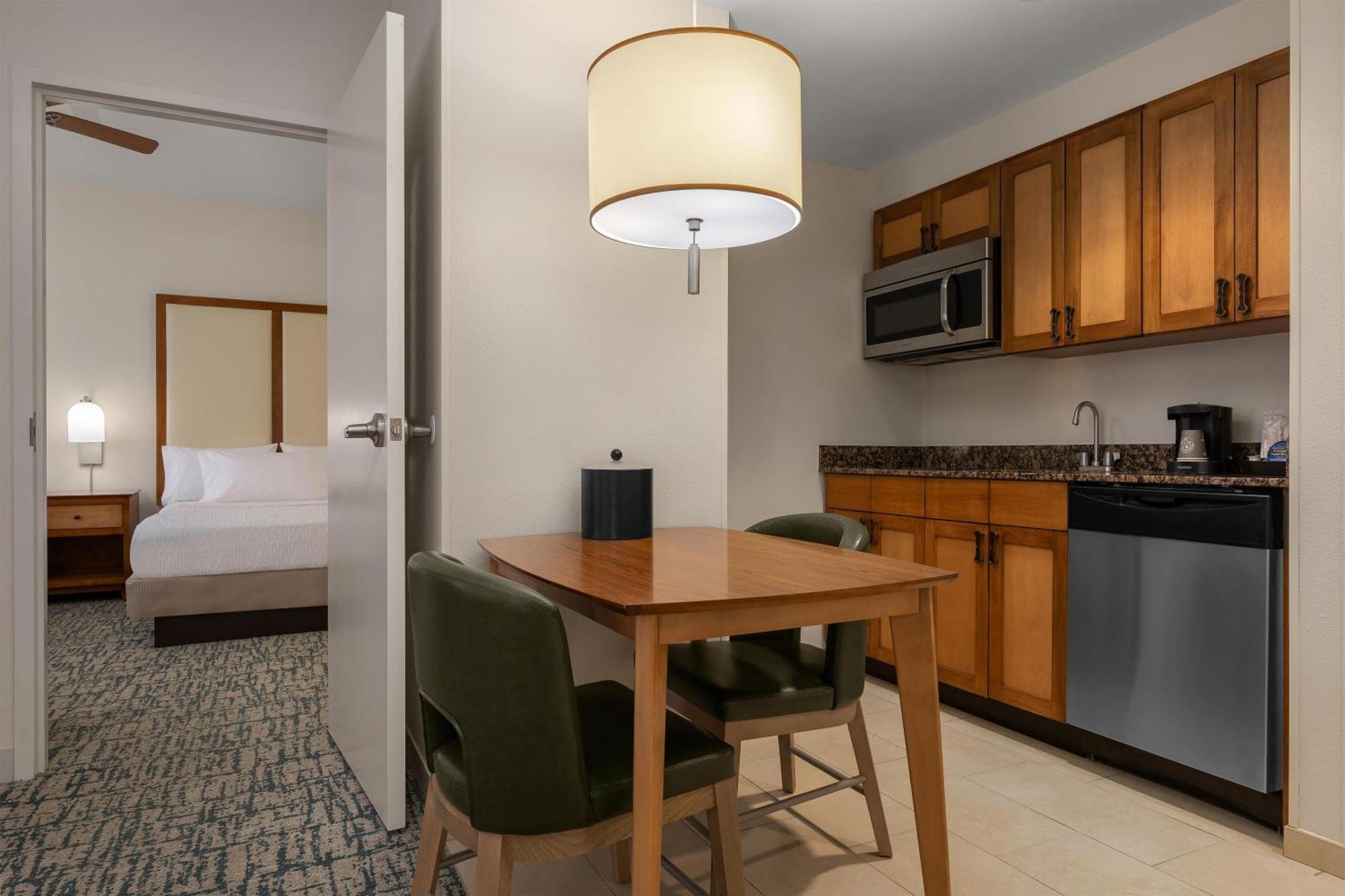 One-Bedroom King Suite Non-Smoking