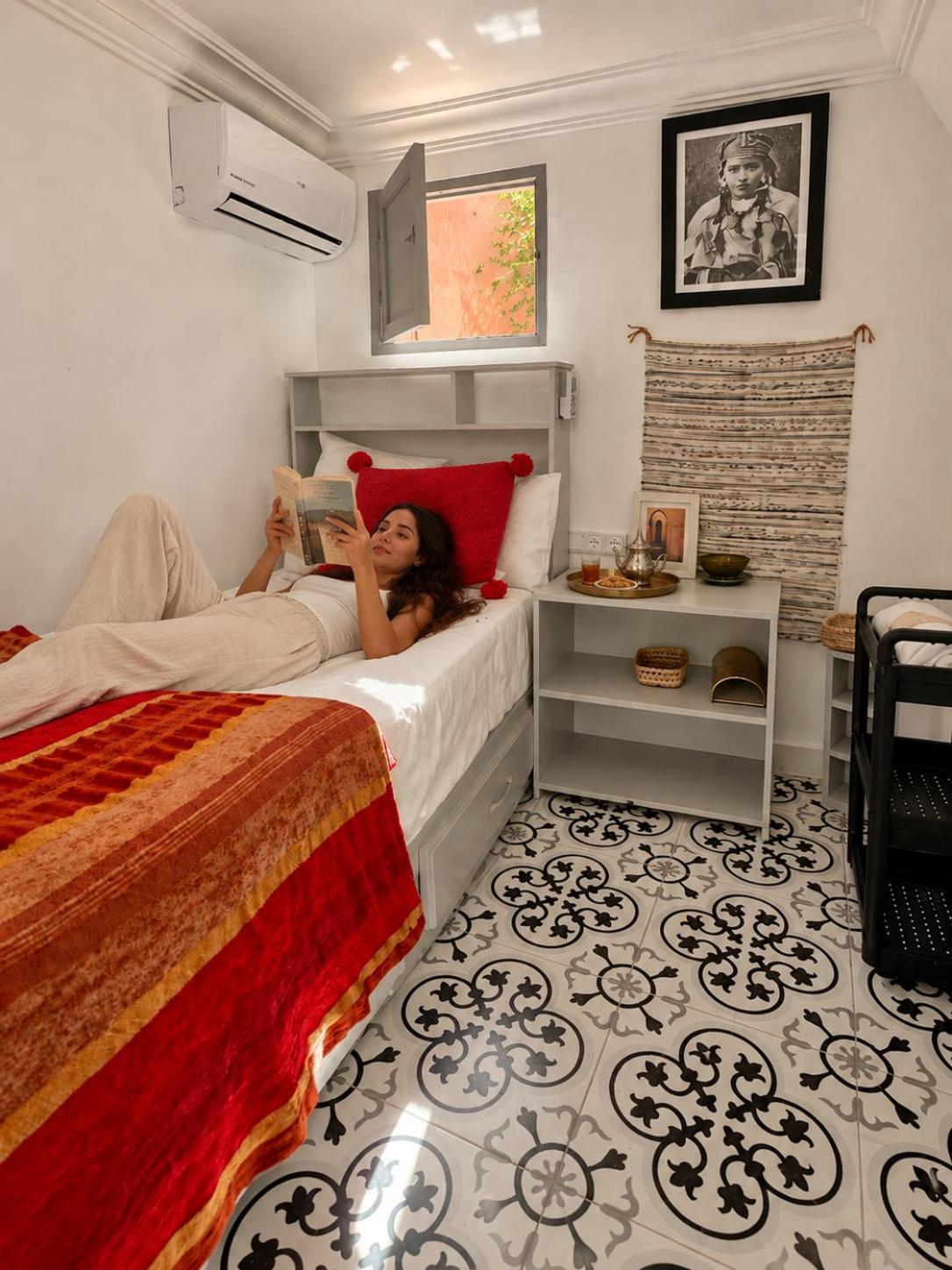 Single Room Private Bathroom