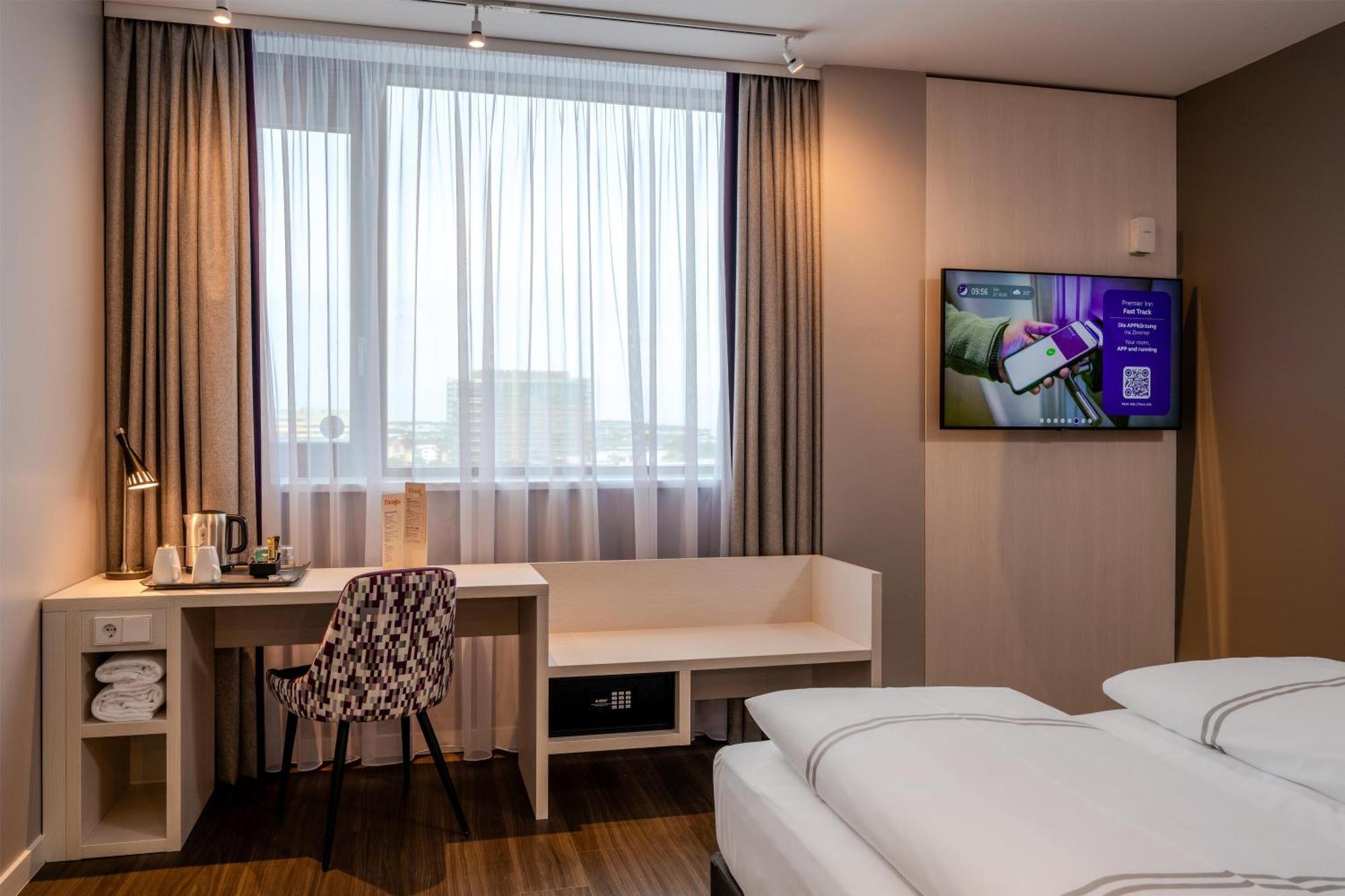Double Room barrier