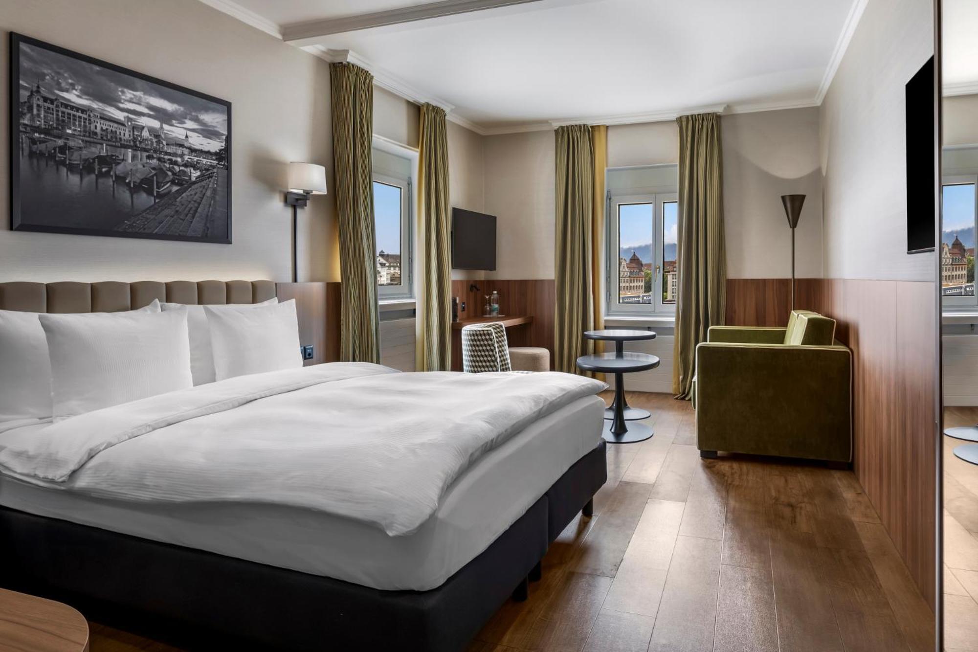 Junior Suite View on the Old Town