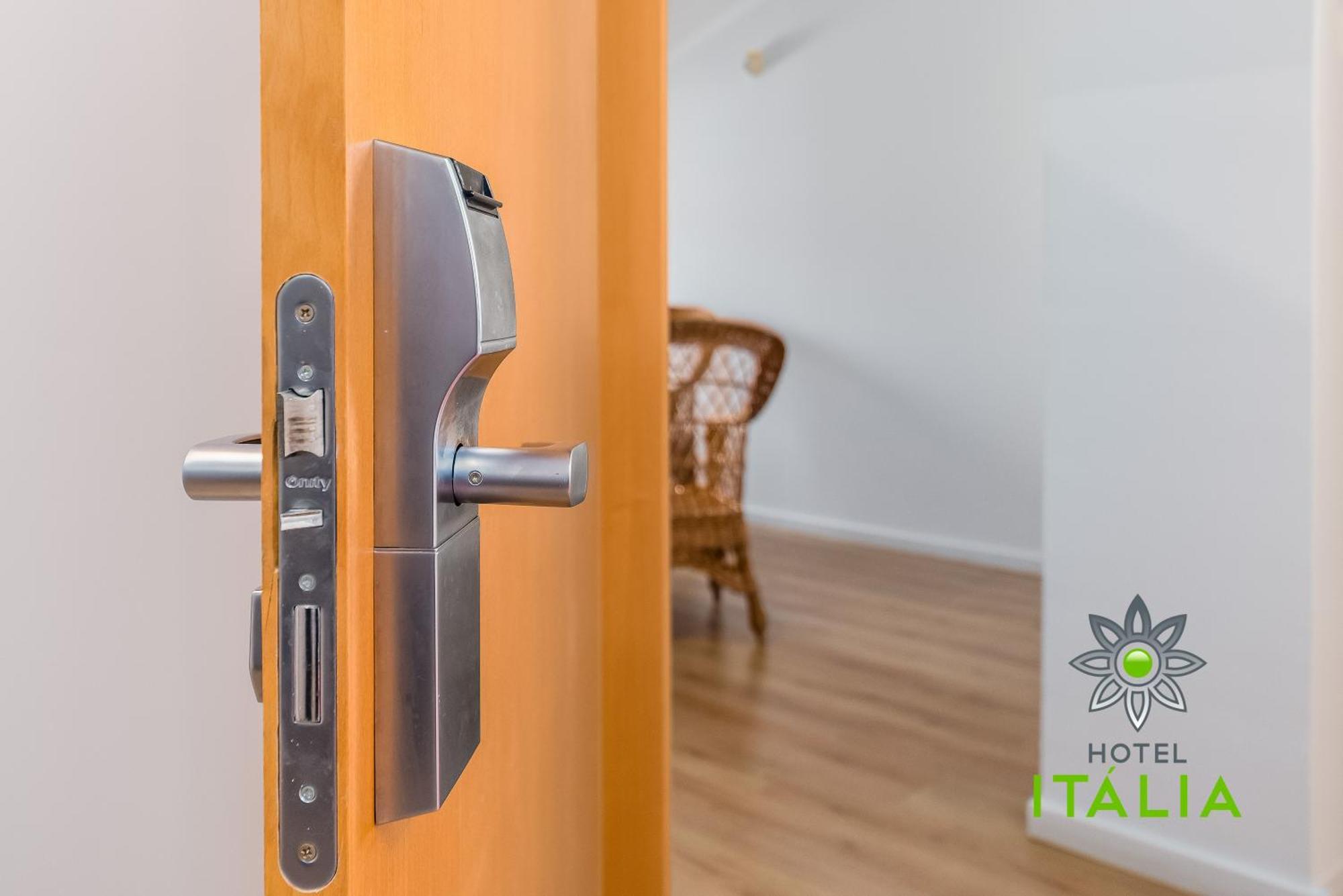 Small Single Room