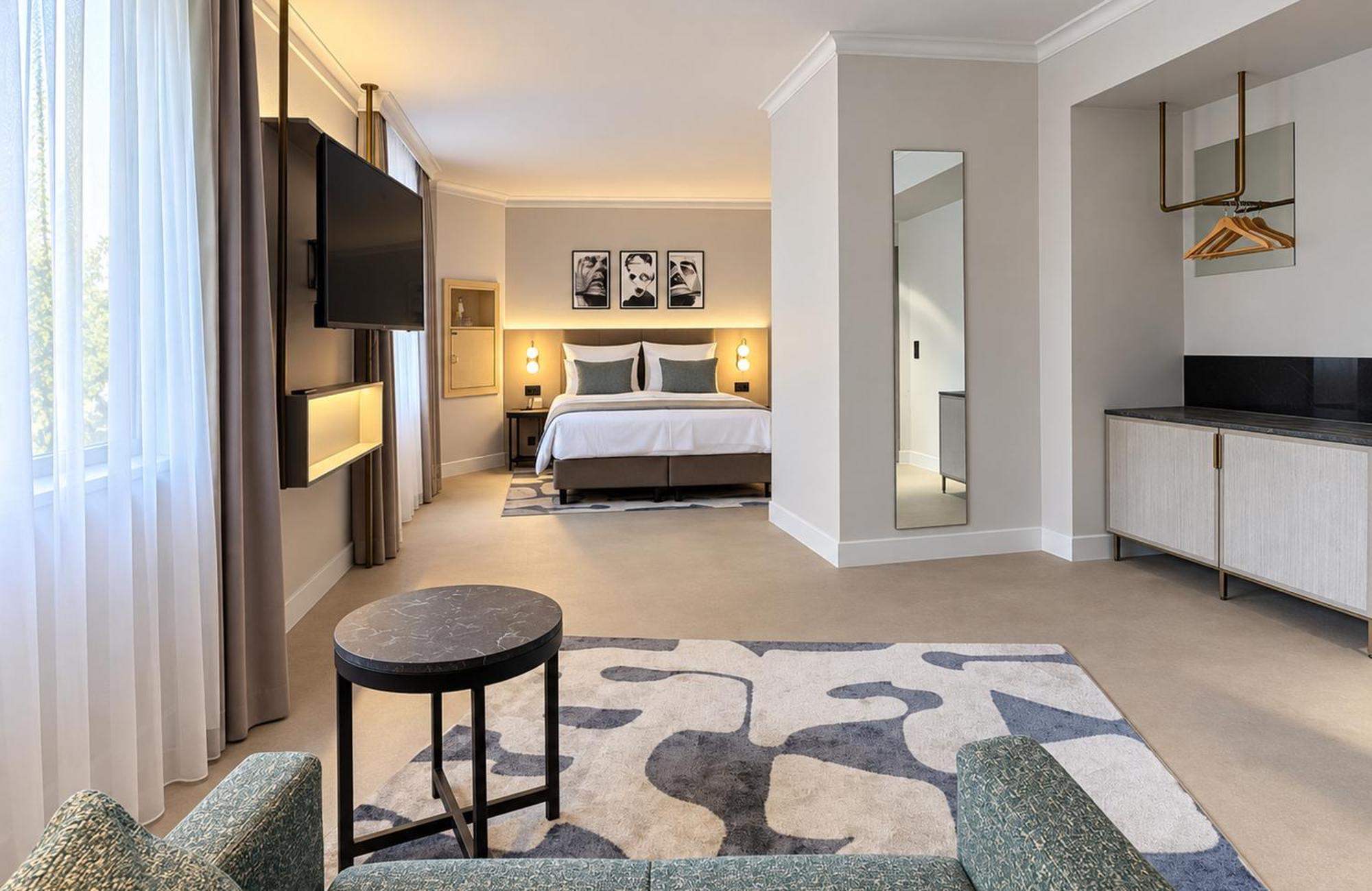 Executive Room
