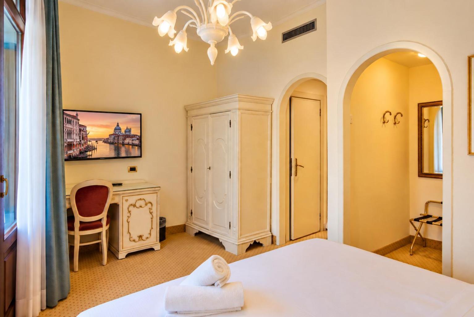 Superior Room canal view