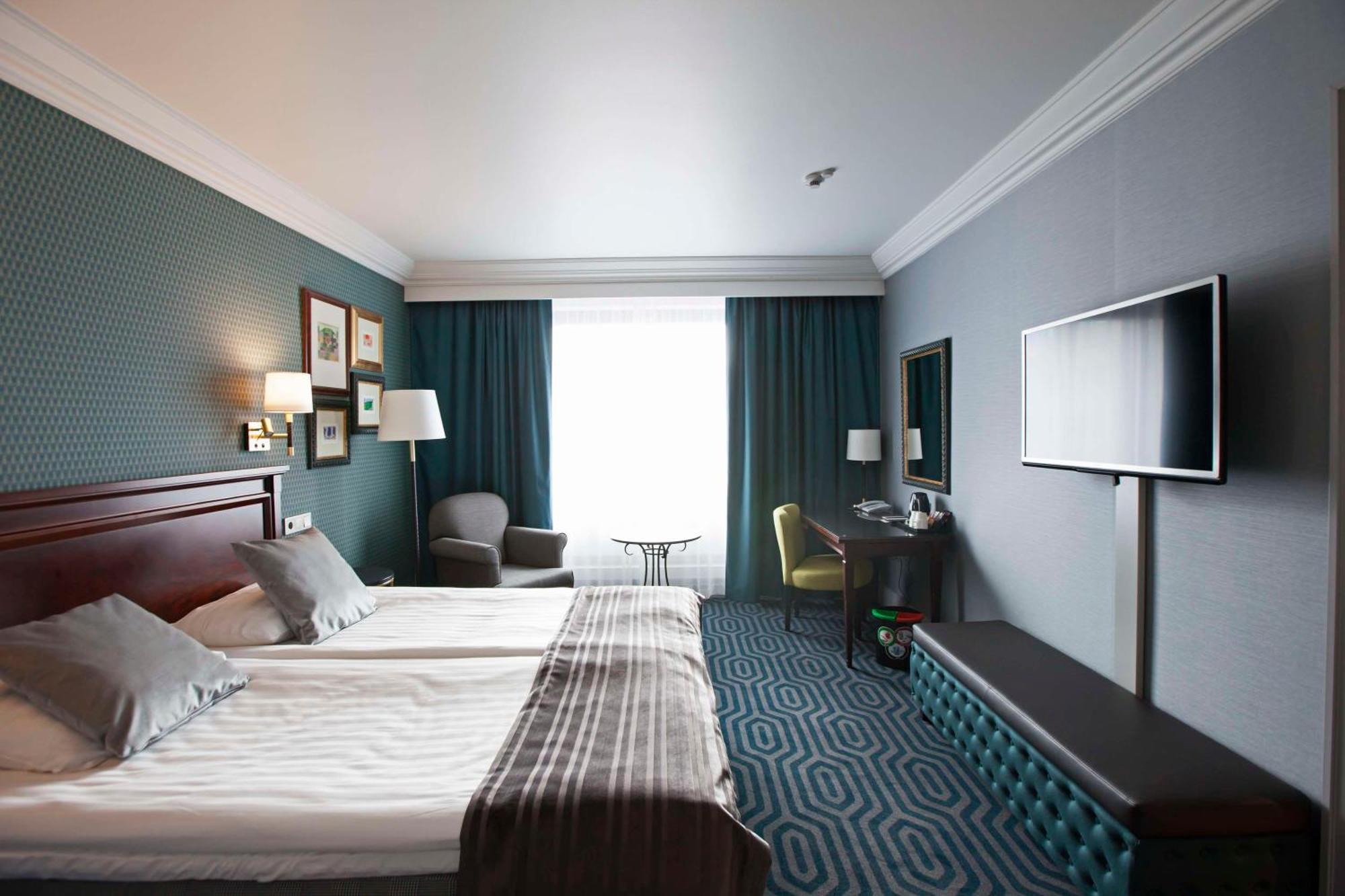 Superior King Room