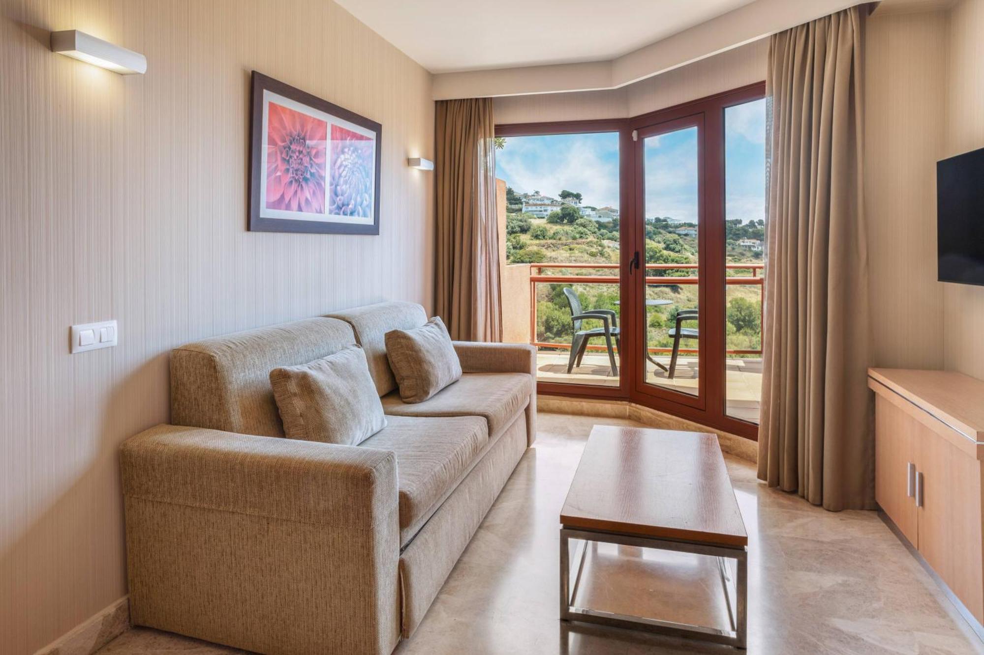 Junior Suite Side Sea View