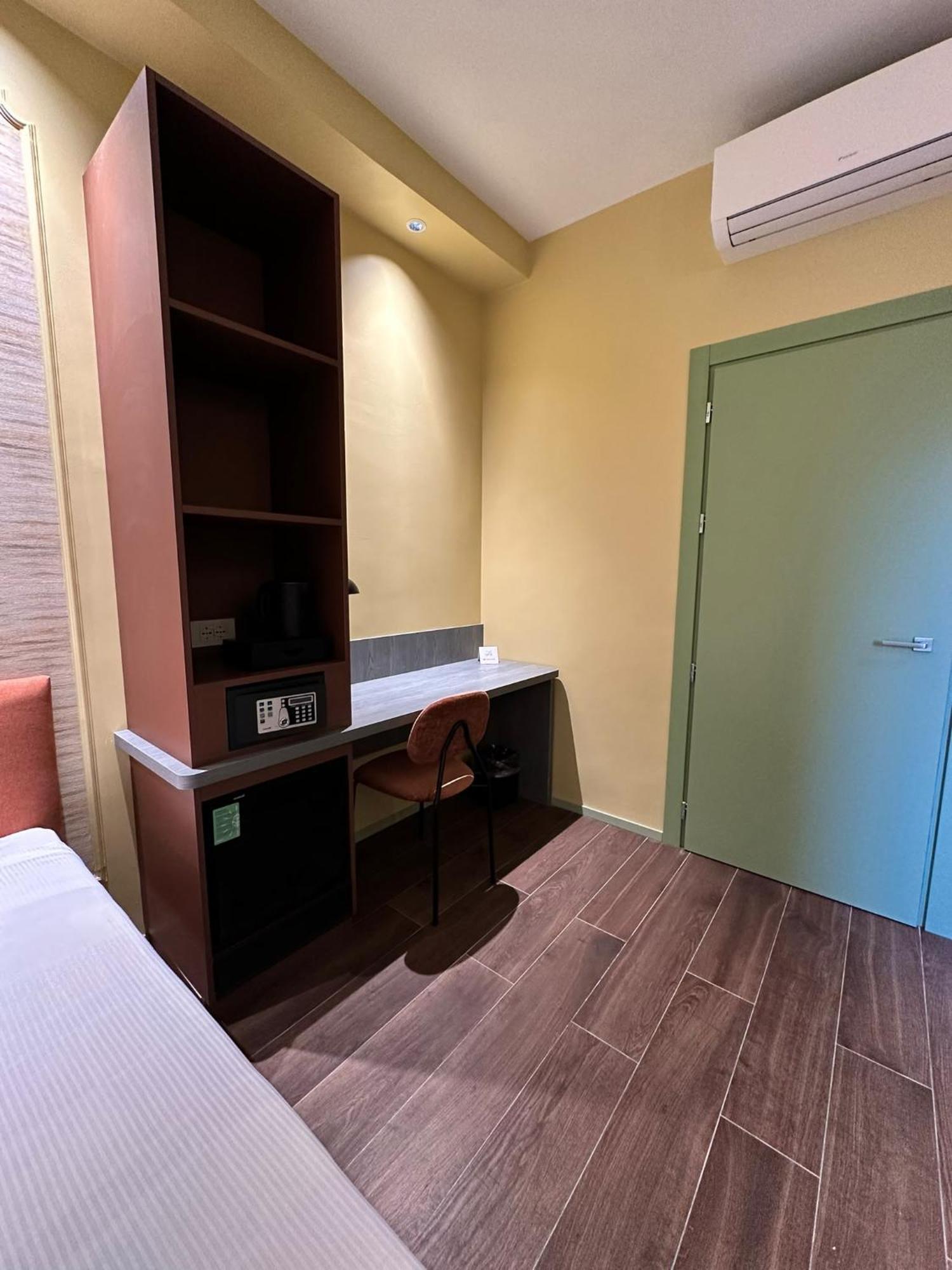 Superior Single Room