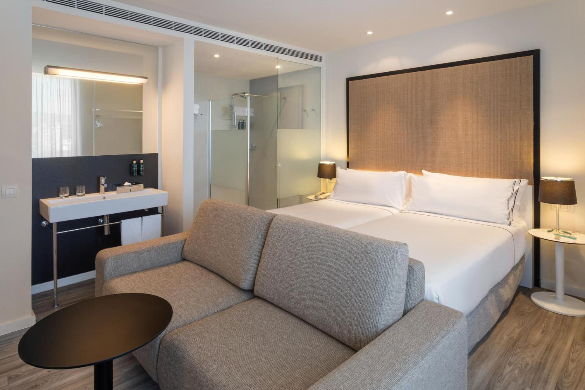 The Level Premium Room Front Sea View