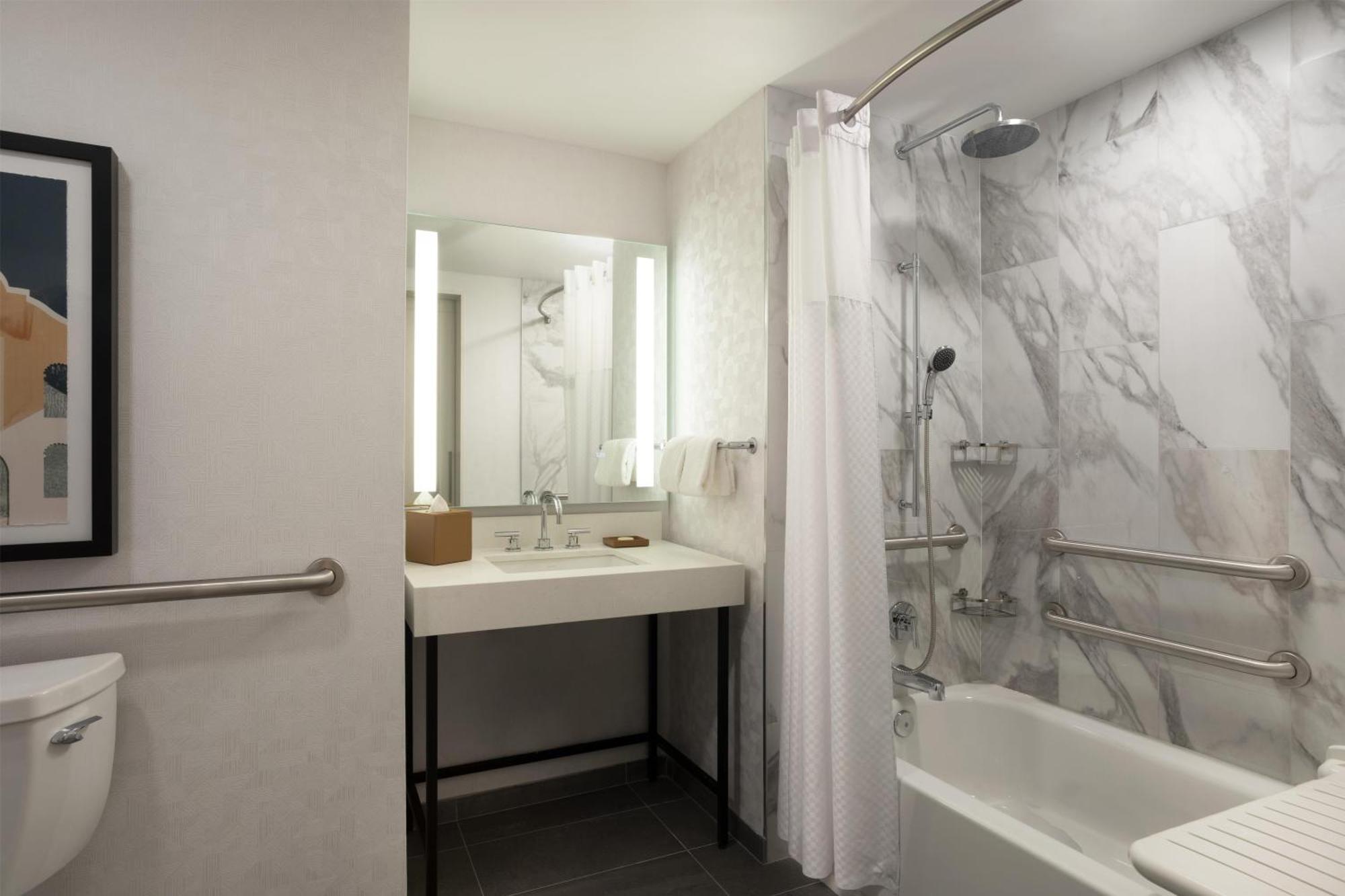 Queen Room Two Queen Beds Accessible Tub Disability Access