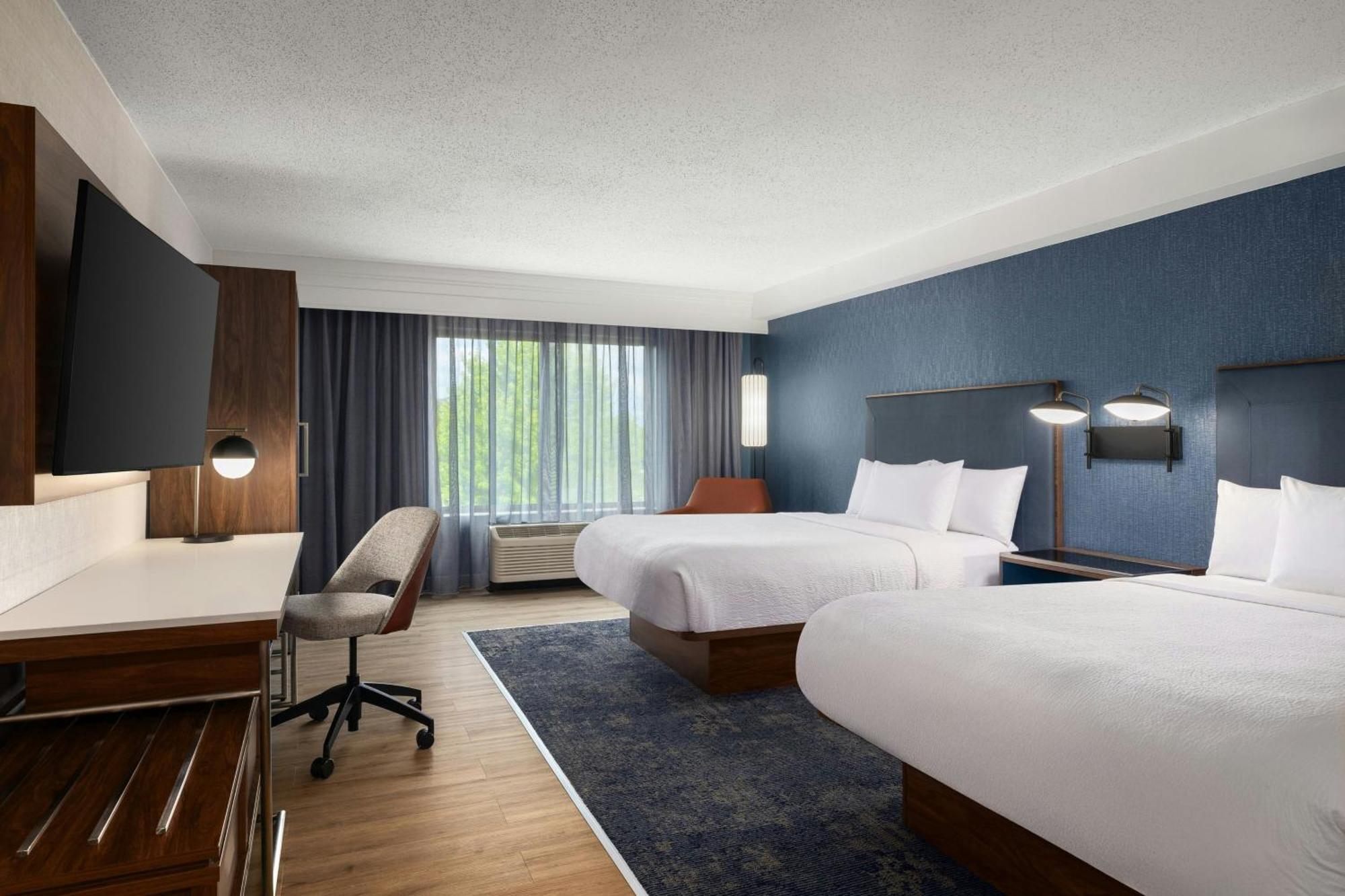 Queen Room Two Queen Beds