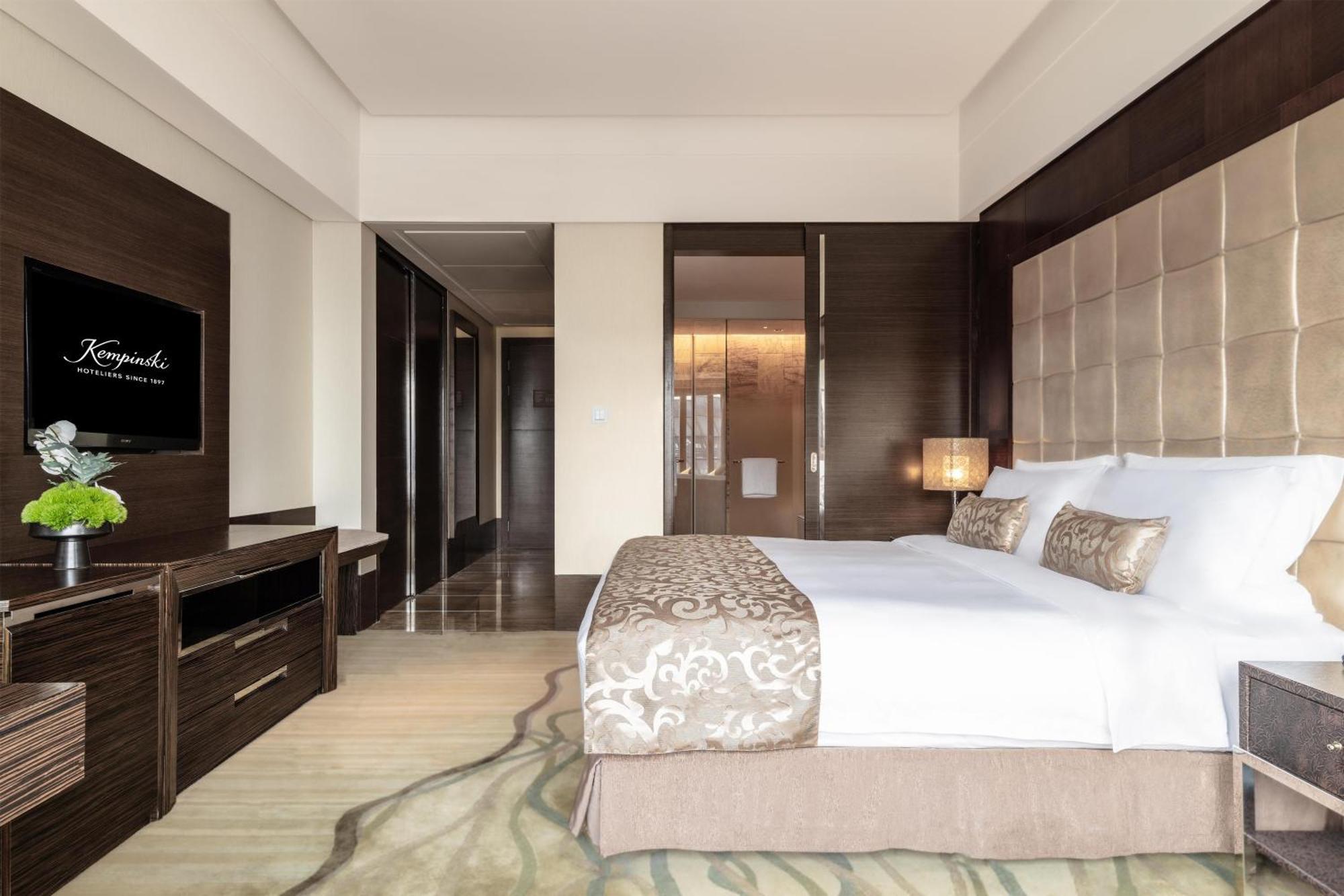 Deluxe Room King