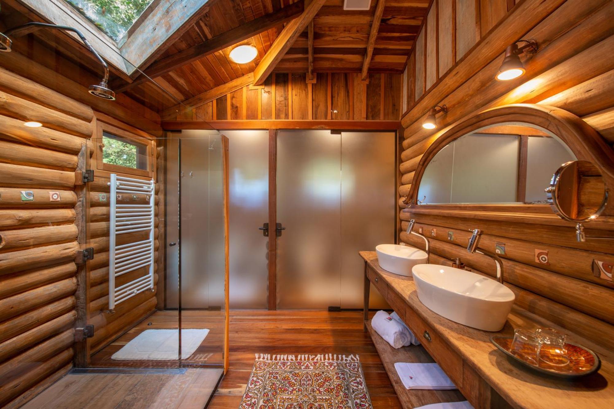 Master Bungalow Sauna