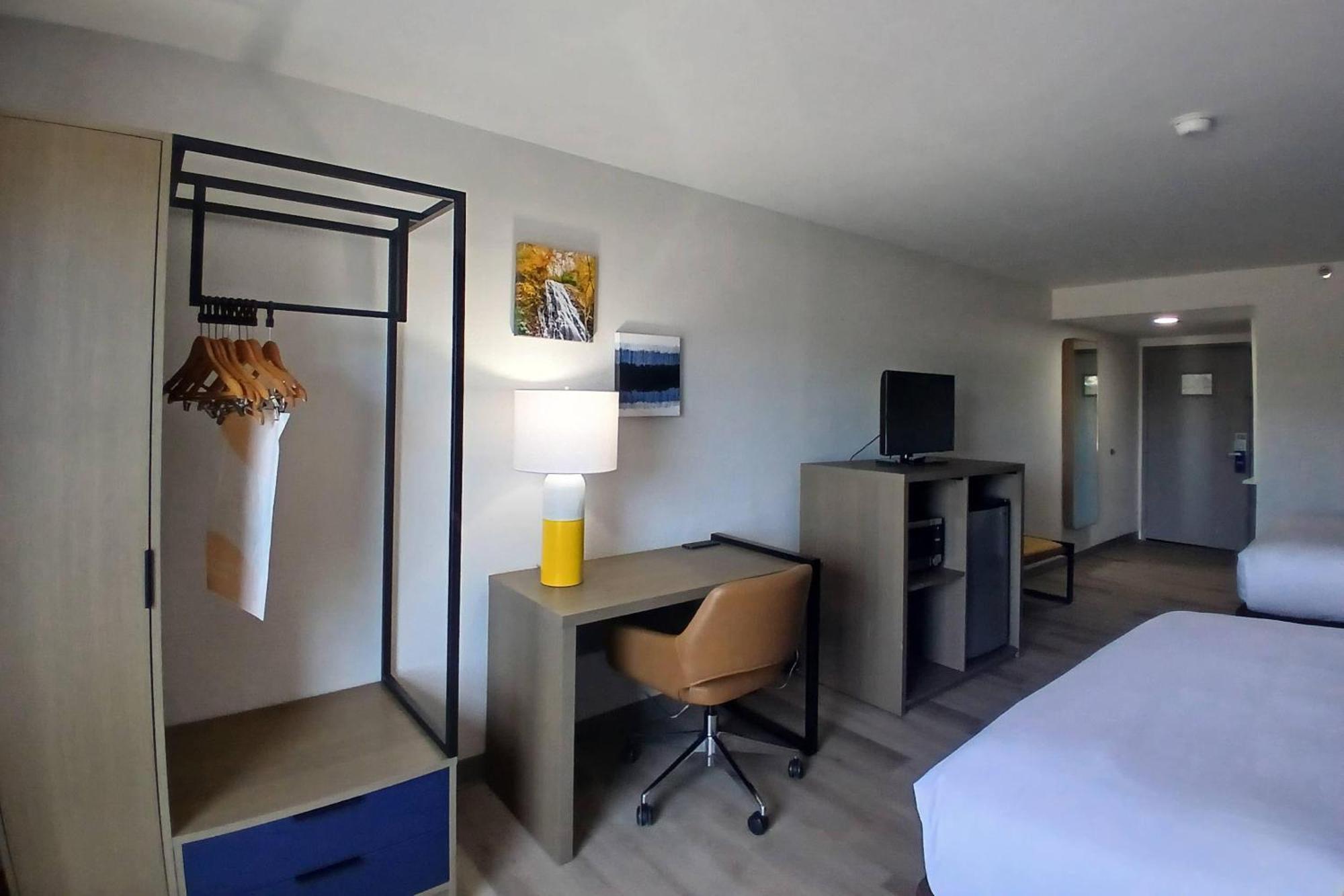 Queen Suite Two Queen Beds Non-Smoking