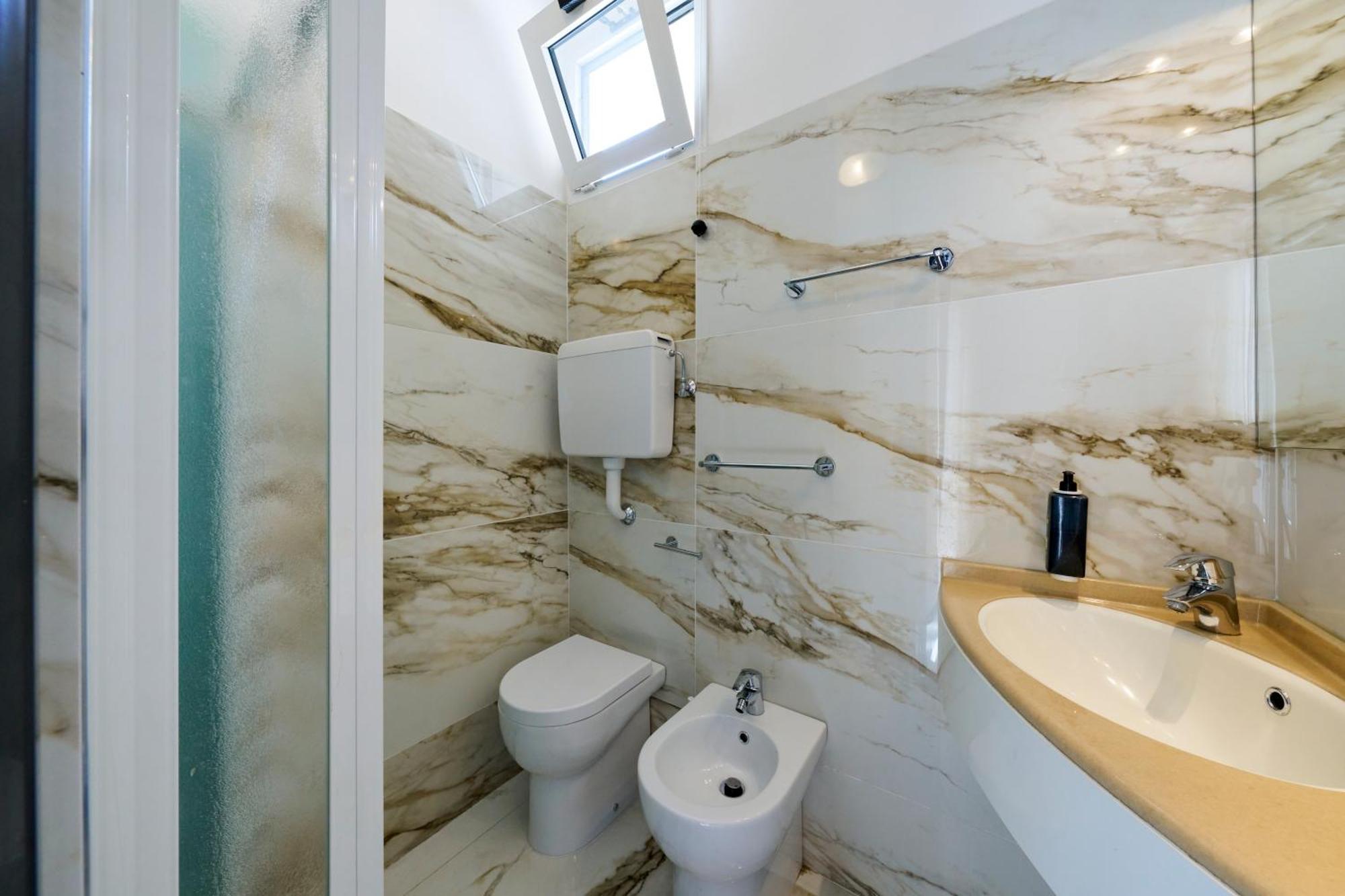 Triple Room Sea View Beach Access