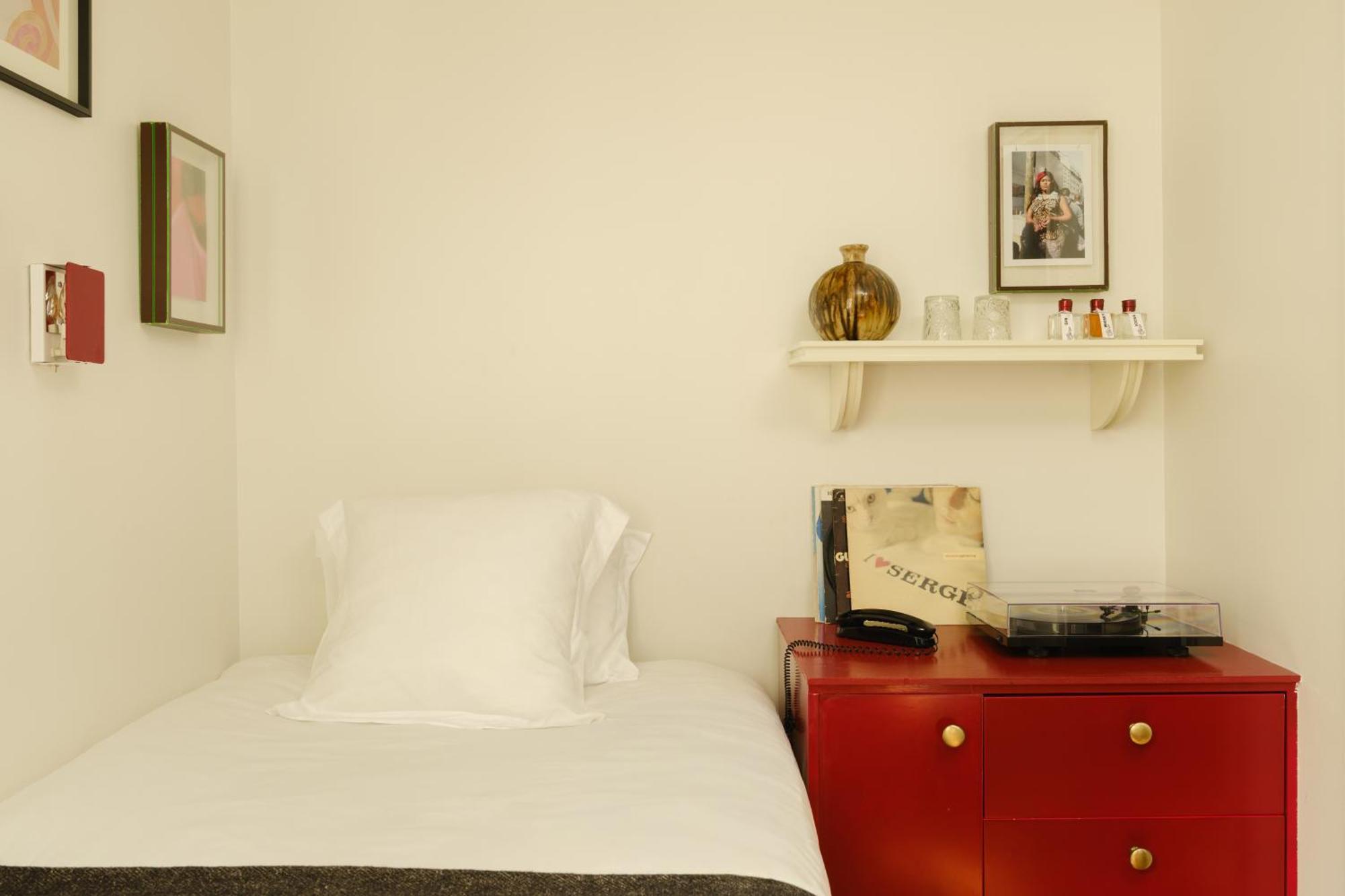 Standard Room "Pigalle 12"