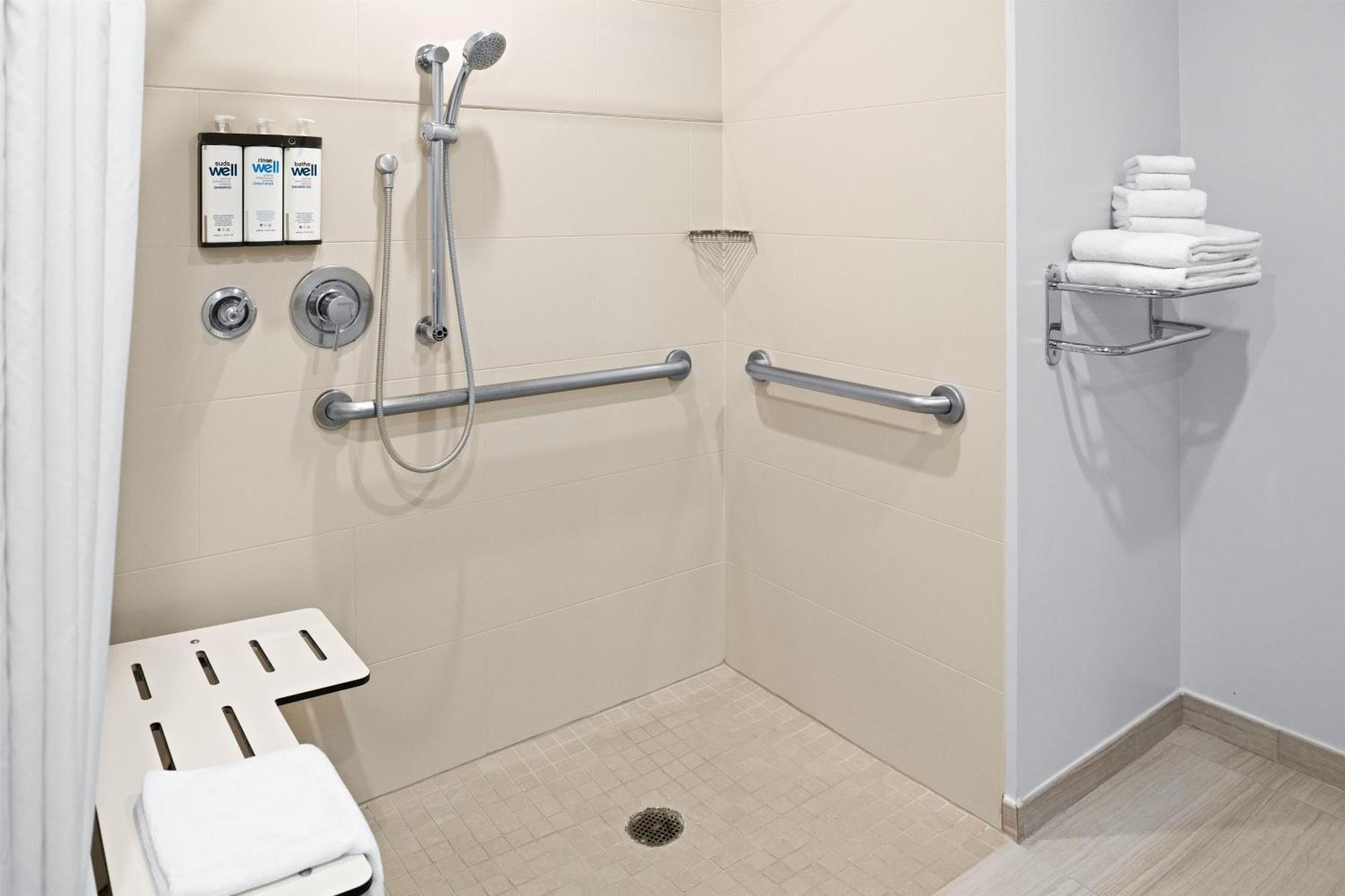 Den King Room Roll Shower Disability Access