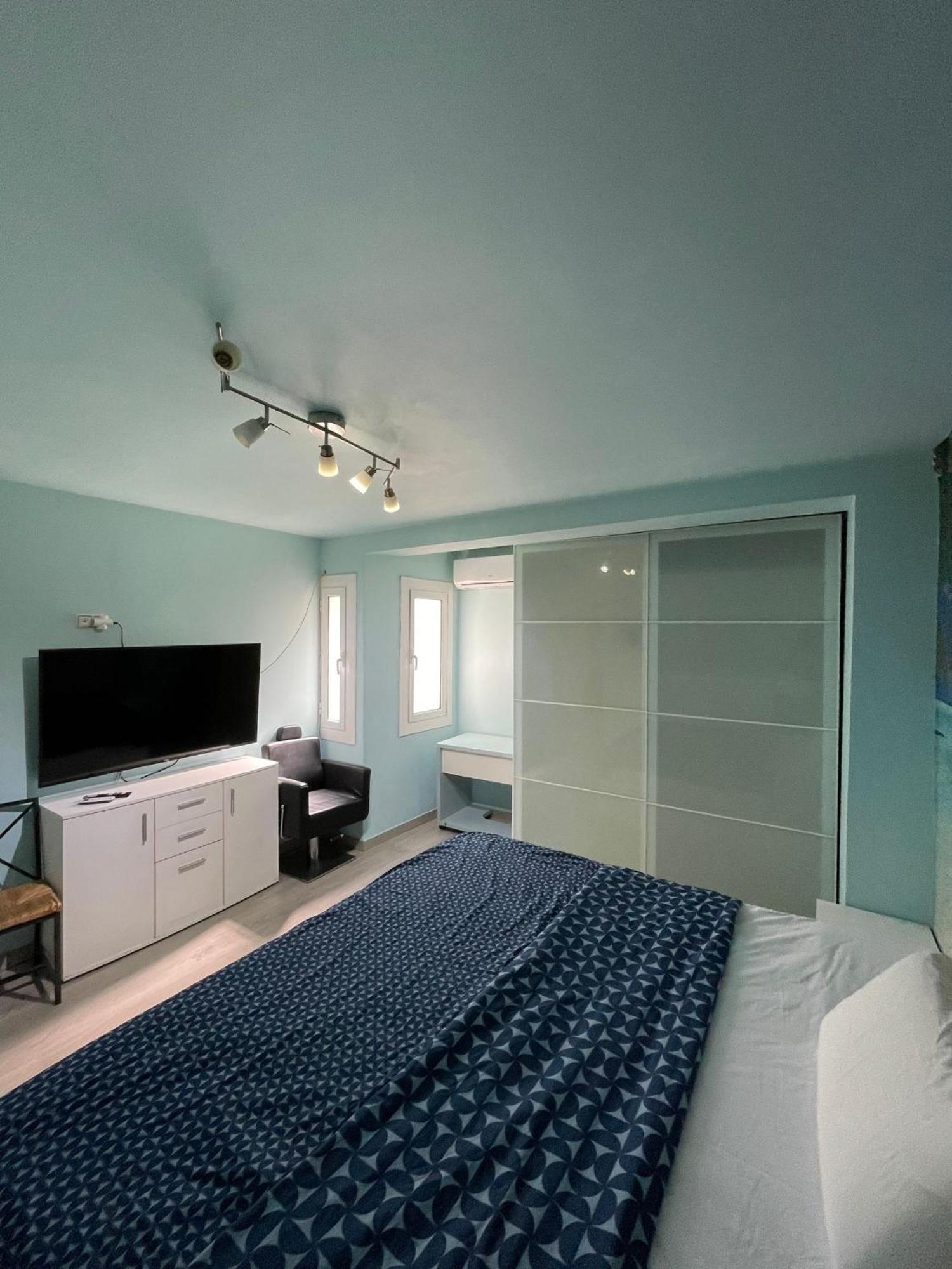Large Double or Twin Room