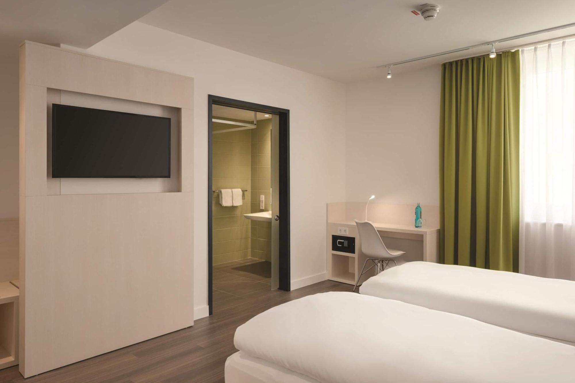 Standard Accessible Room