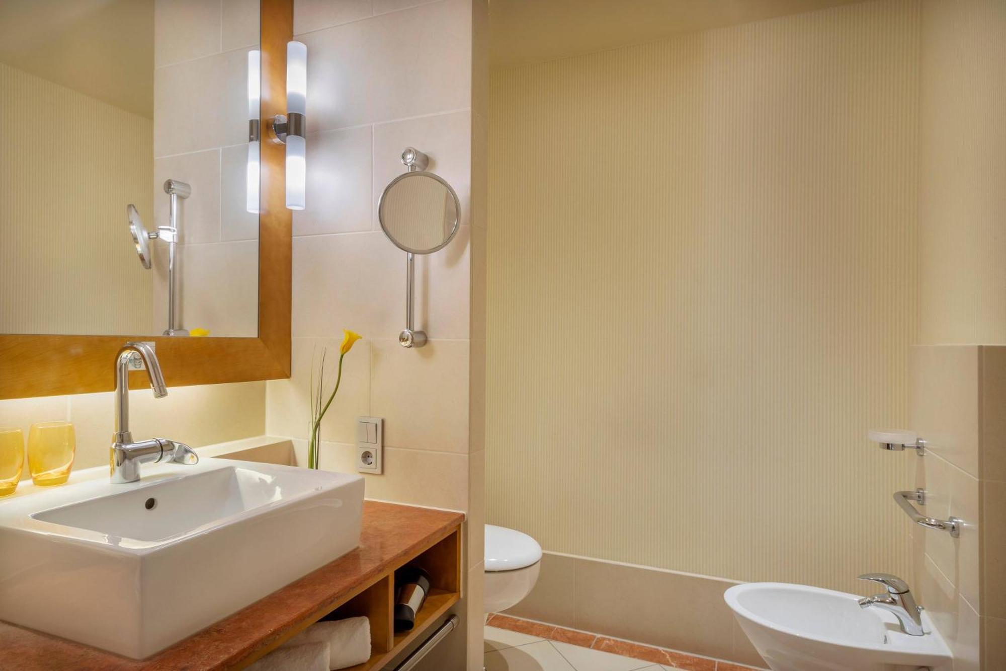Deluxe Double Room City View