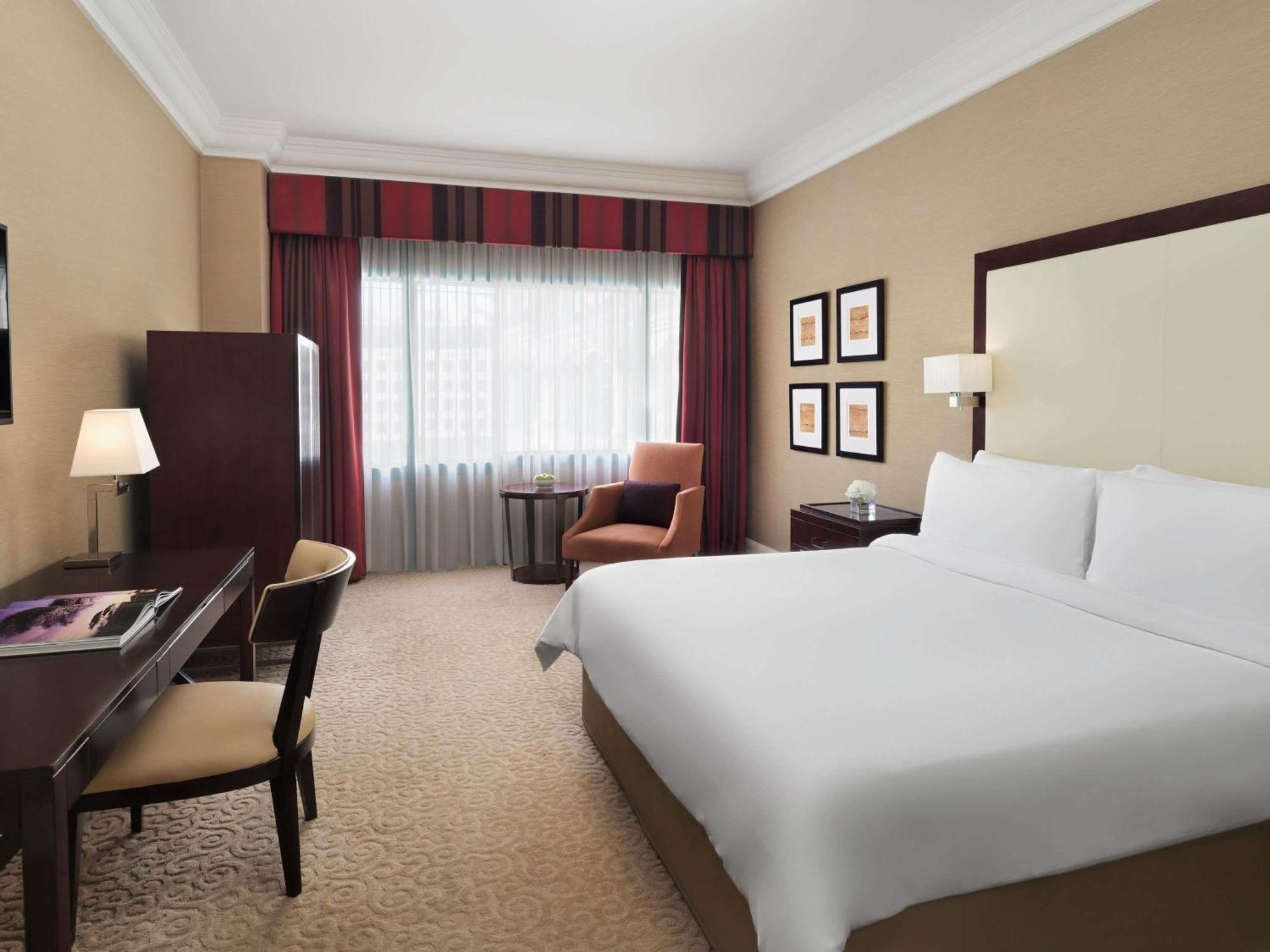 Classic King Room Daily Shuttle to DCC Mall Al Mamzar Beach