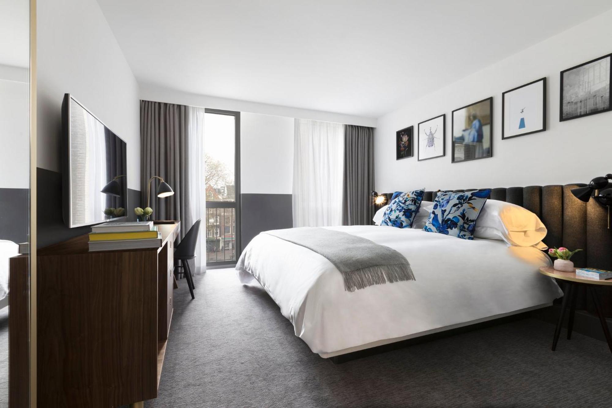 Essential King Room