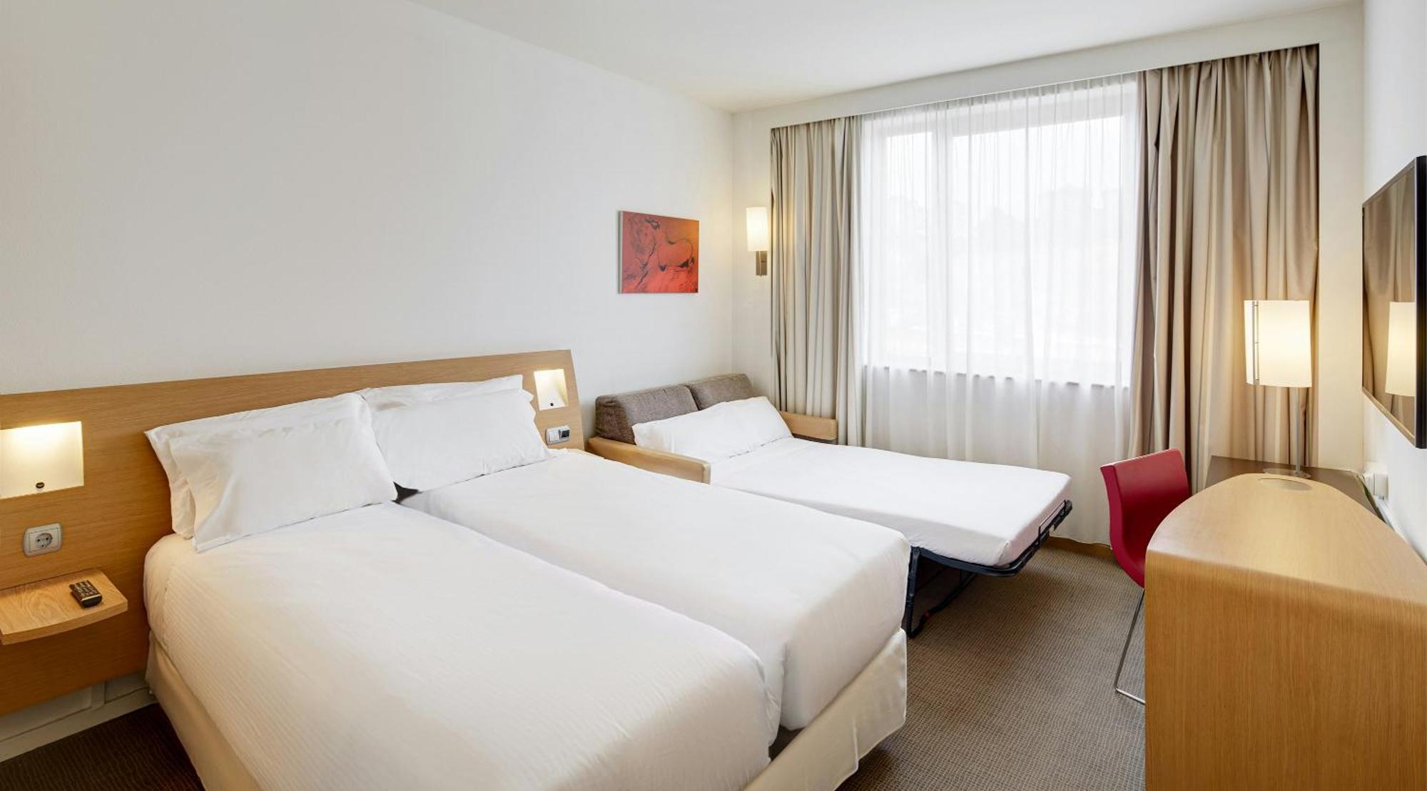 Standard Twin Room Sofa